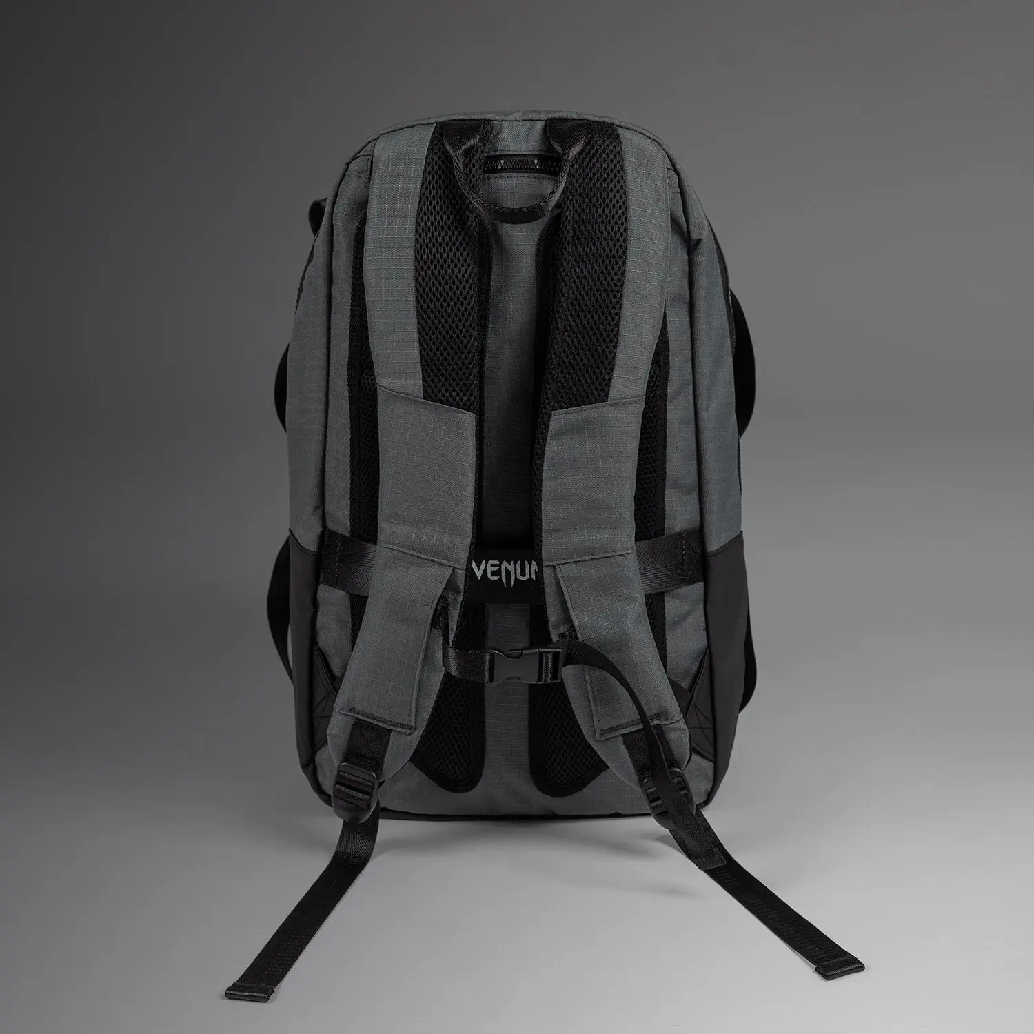 Venum Evo 2 Ripstop Backpack (20-25L) - Storm Grey, заден изглед