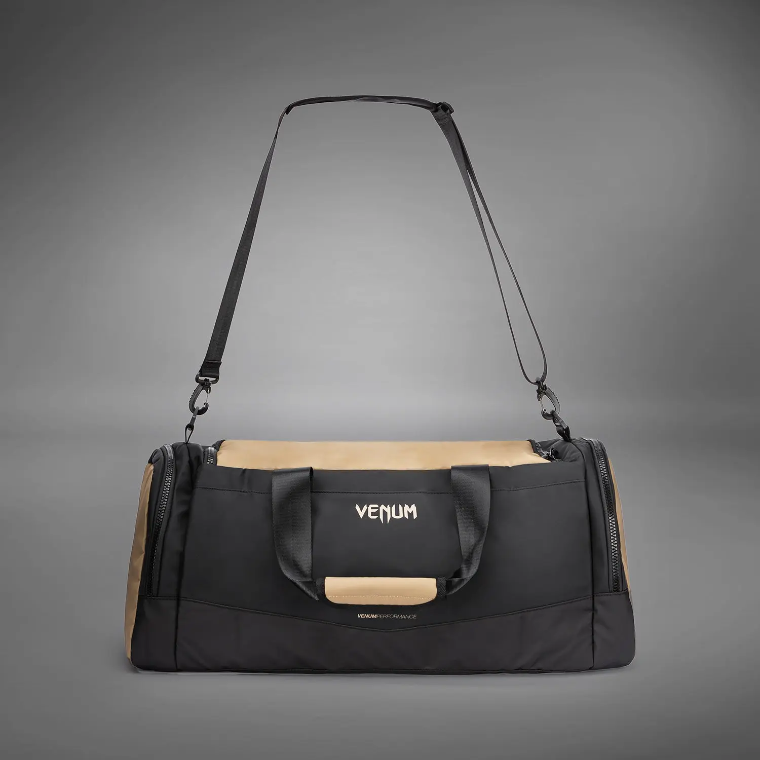 Venum Evo 2 Trainer Lite Duffle Bag (55-63L) - Black/Sand, преден изглед с презрамка