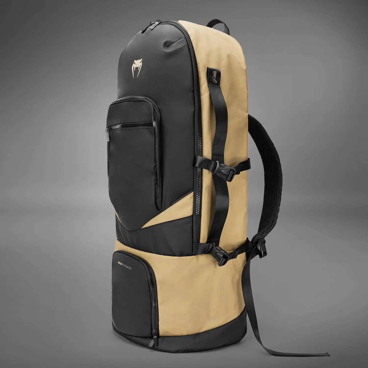 Venum Evo 2 Xtrem Backpack (50-63L) - Black/Sand, страничен изглед