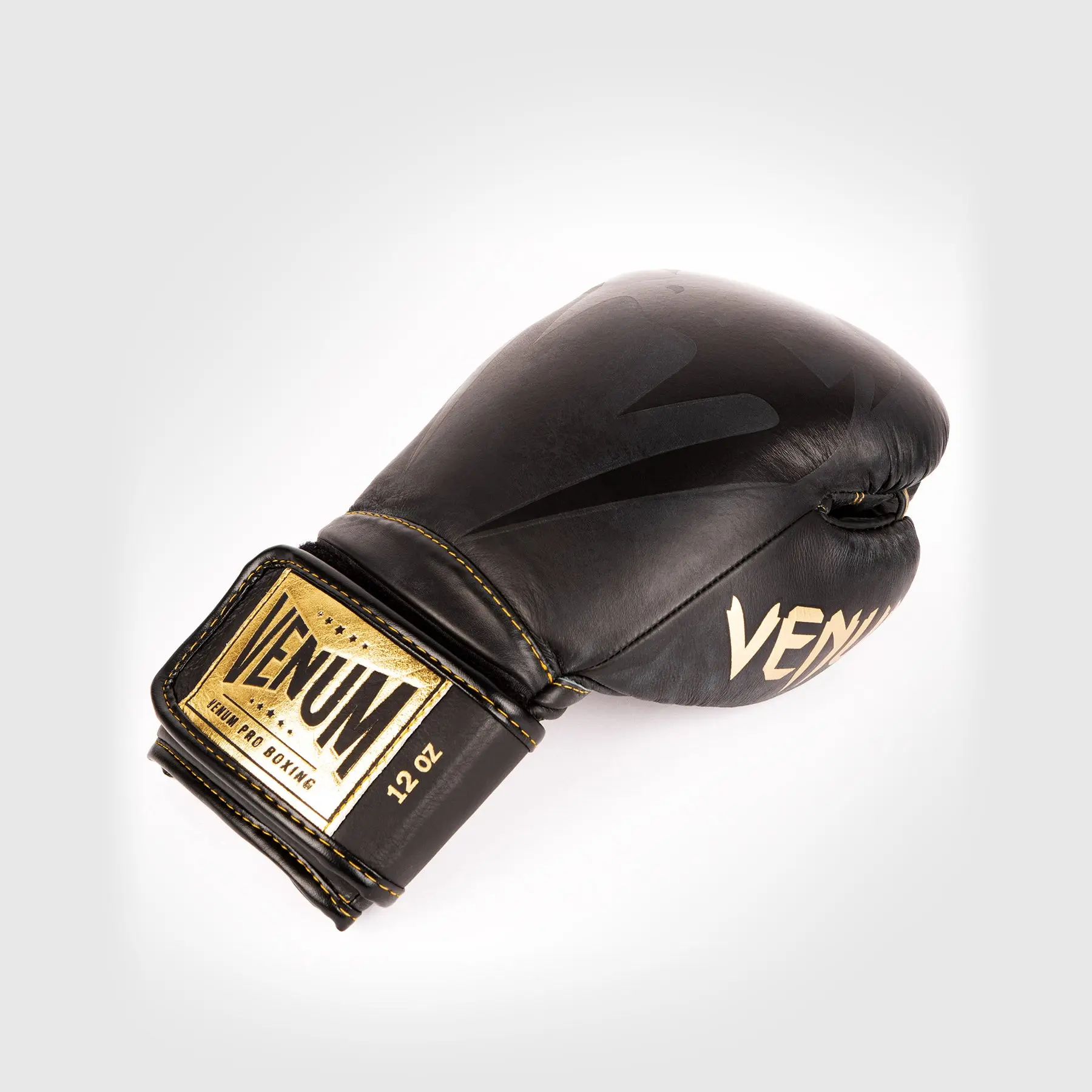 Venum Giant 2.0 Pro Boxing Gloves Velcro - Black/Black-Gold отстрани