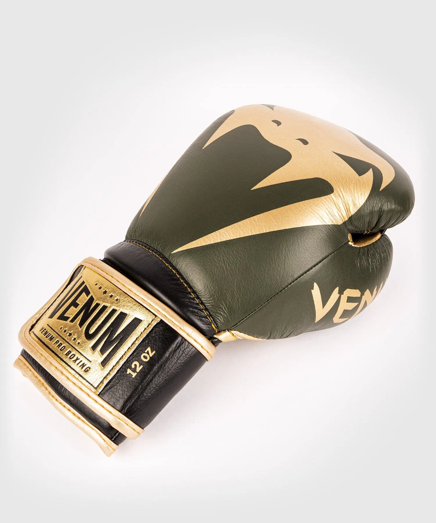 Venum Giant 2.0 Pro Boxing Gloves Velcro - Khaki/Gold изглед отстрани на опашката