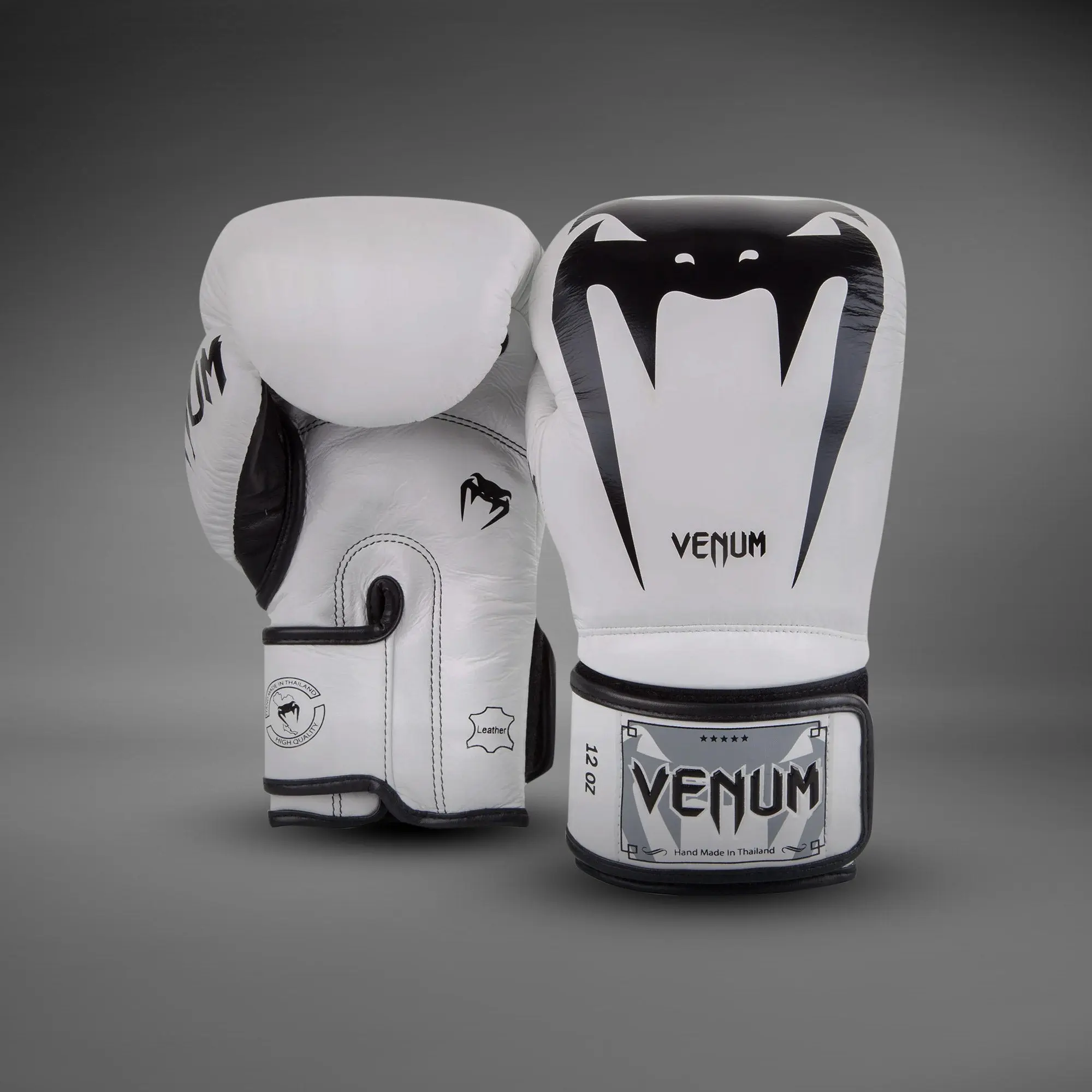 Venum Giant 3.0 Boxing Gloves - Nappa Leather - White страничен изглед