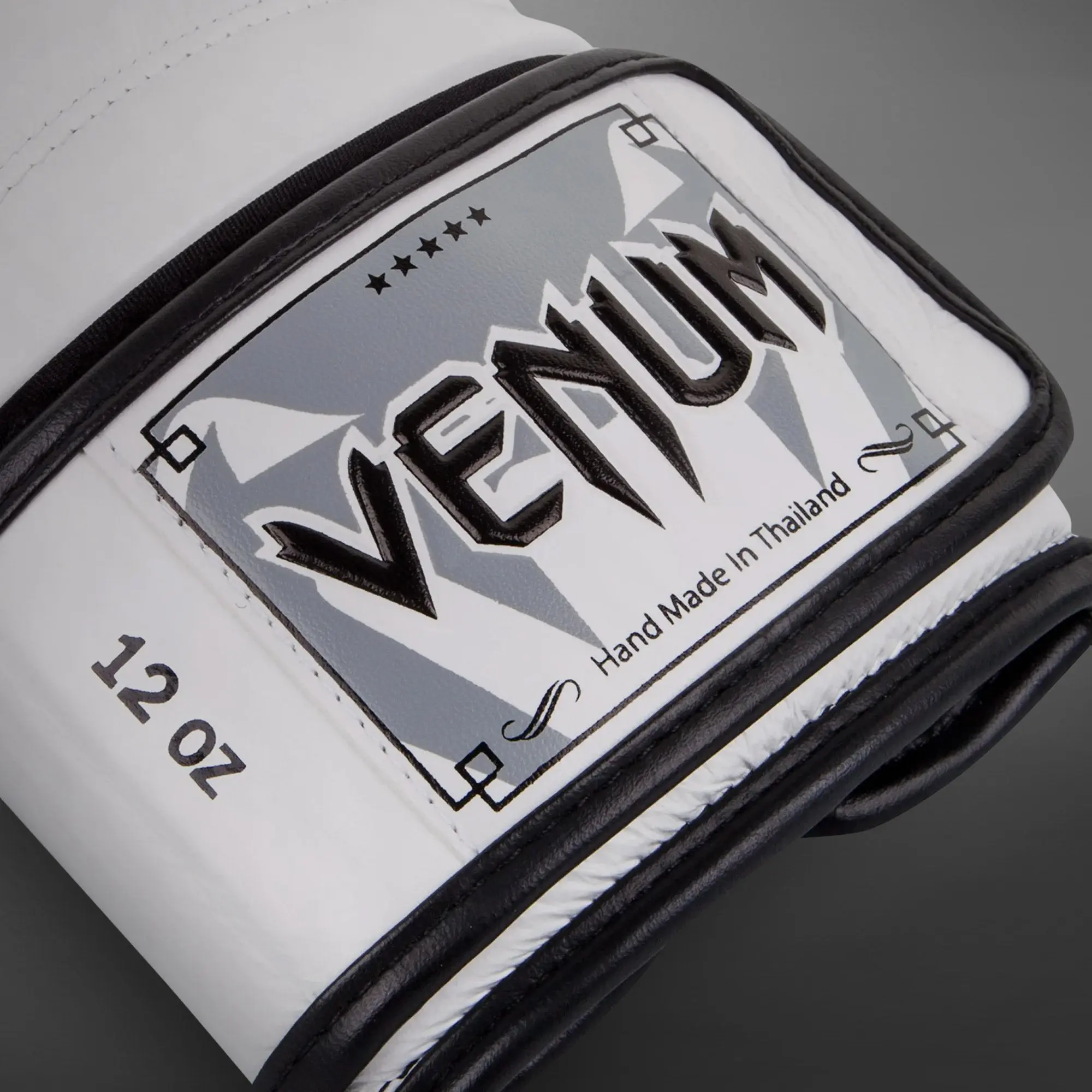 Venum Giant 3.0 Boxing Gloves - Nappa Leather - White етикет 12 oz