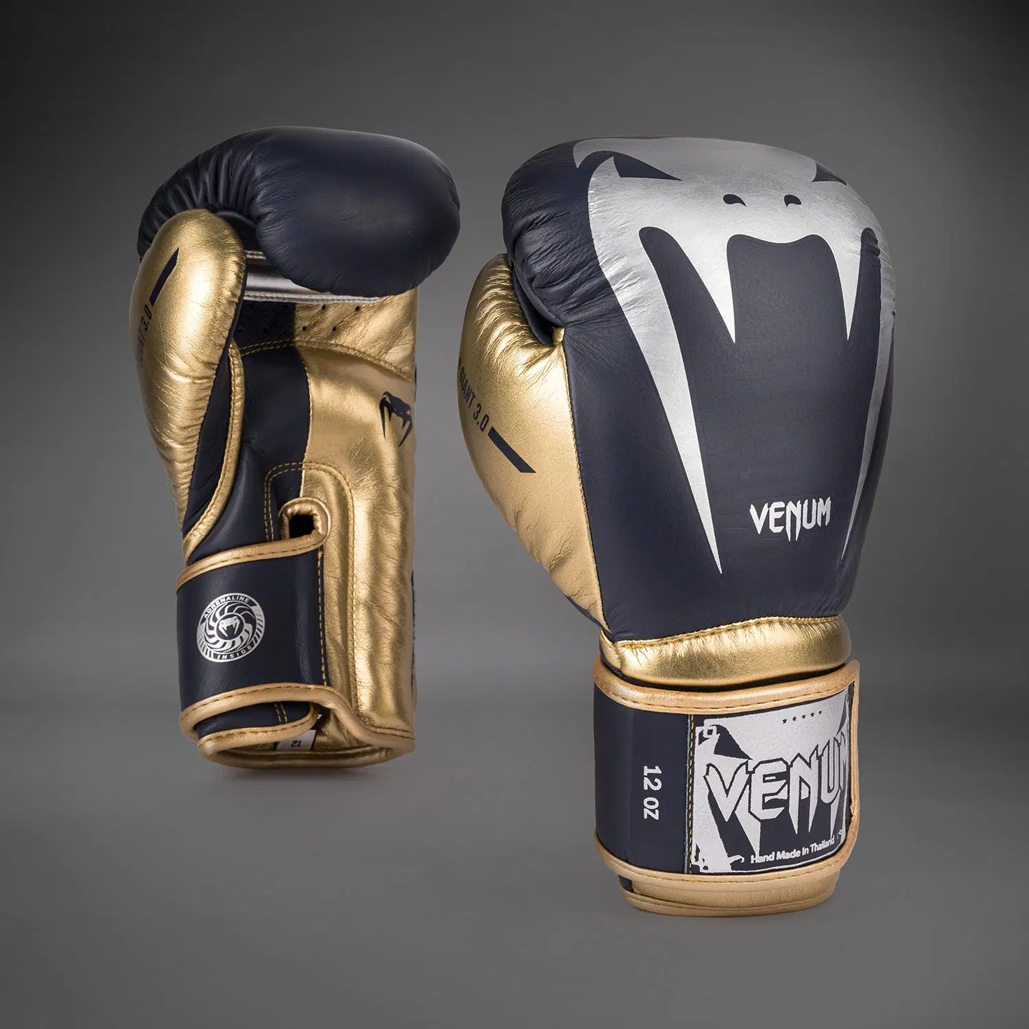 Venum Giant 3.0 Boxing gloves - Navy/Gold - Special Edition преден изглед