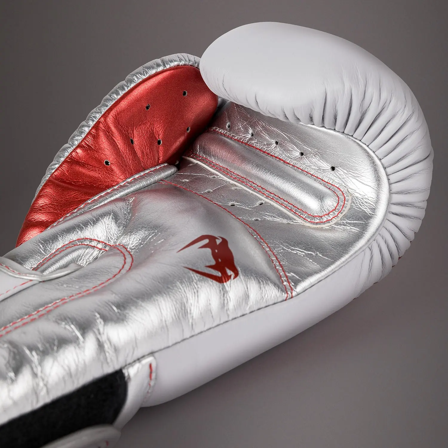 Venum Giant 3.0 Boxing gloves - Red/Silver - Special Edition, вътрешна част