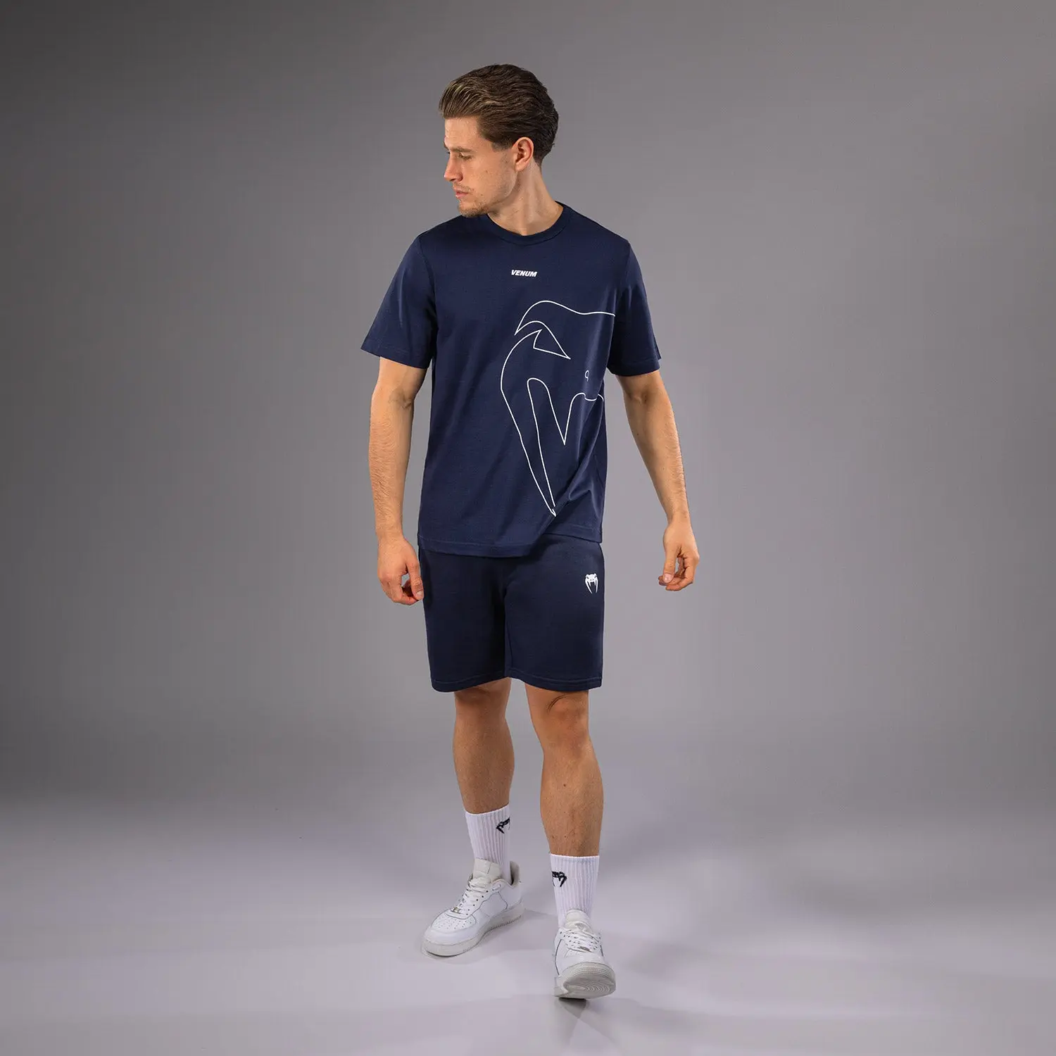 Тениска - Venum Giant Connect T-Shirt - Navy Blue, преден изглед в цял ръст