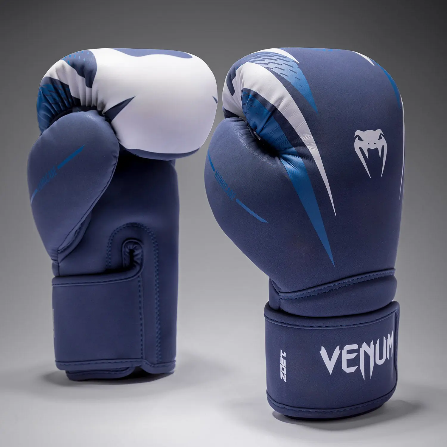 Venum Hurricane Boxing Gloves - Midnight Blue/ White гръб и предна част