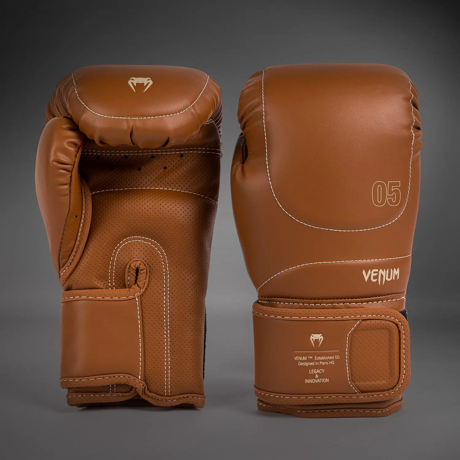 Venum Impact Evo Boxing Gloves Havana страничен изглед
