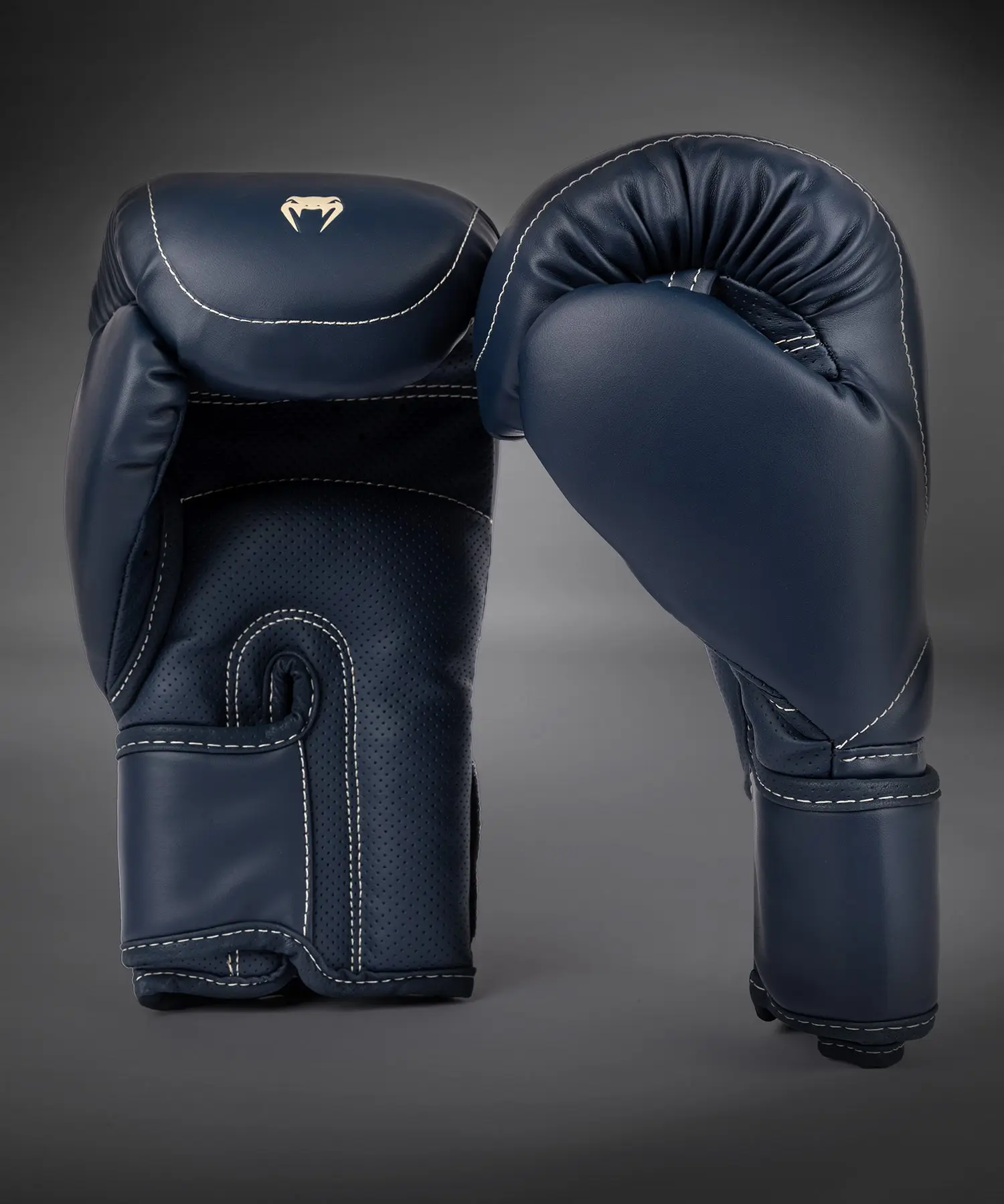 Venum Impact Evo Boxing Gloves - Icy Blue страничен изглед