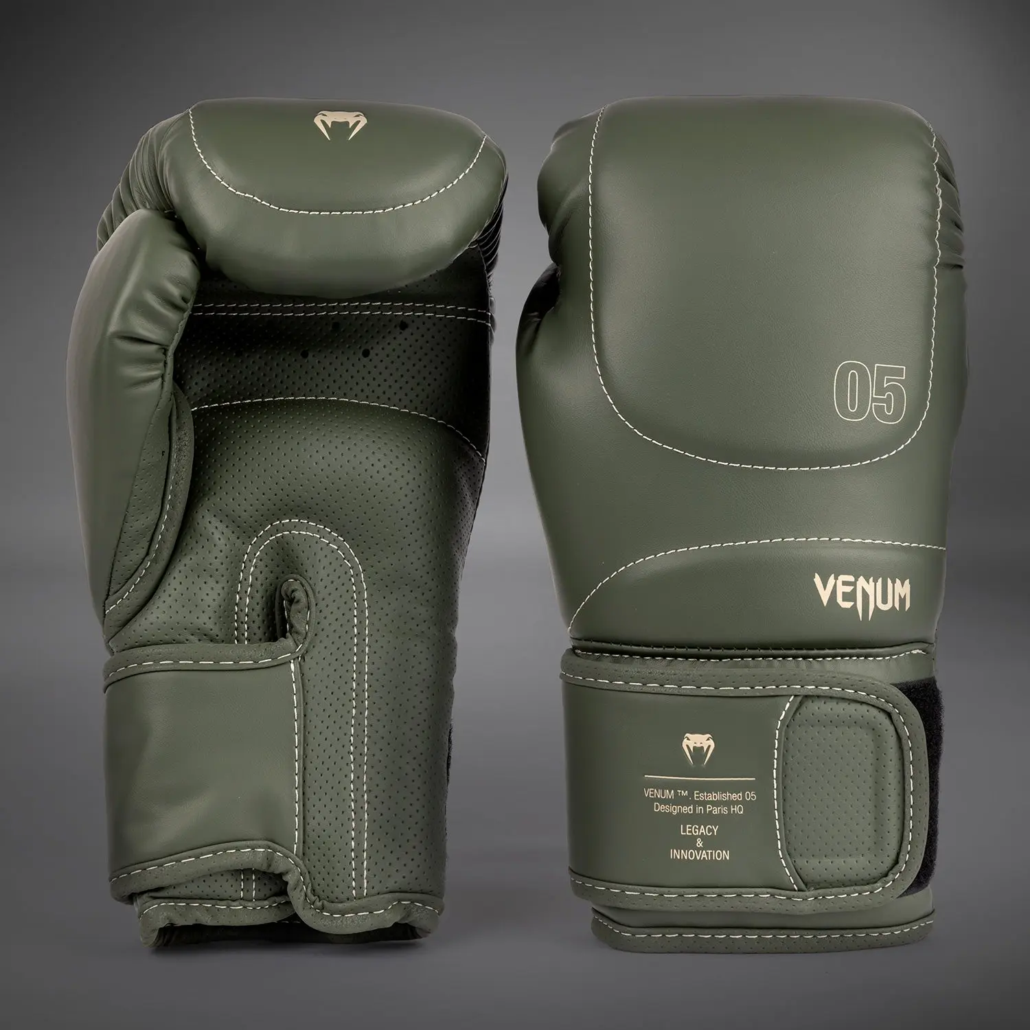 Venum Impact Evo Boxing Gloves - Military Green близък план