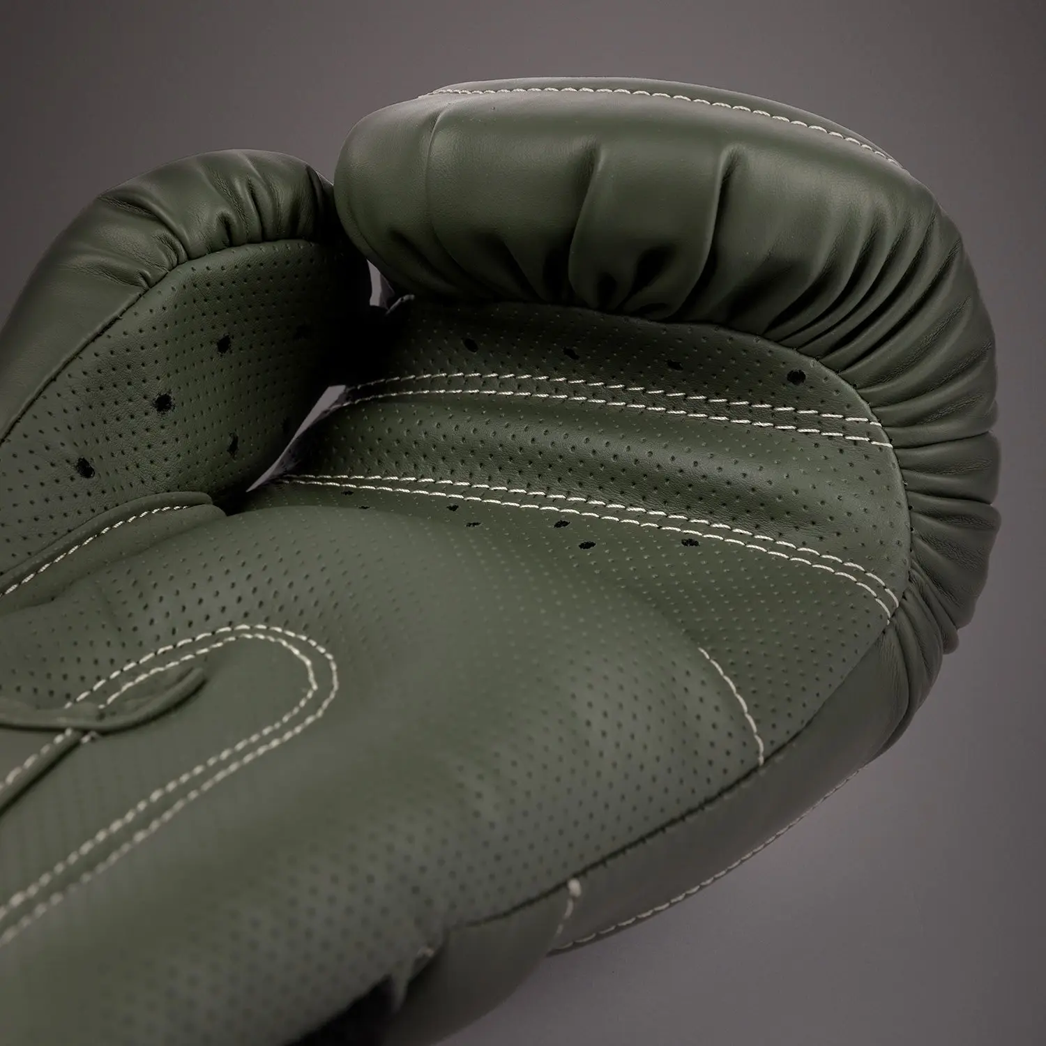 Venum Impact Evo Boxing Gloves - Military Green детайл