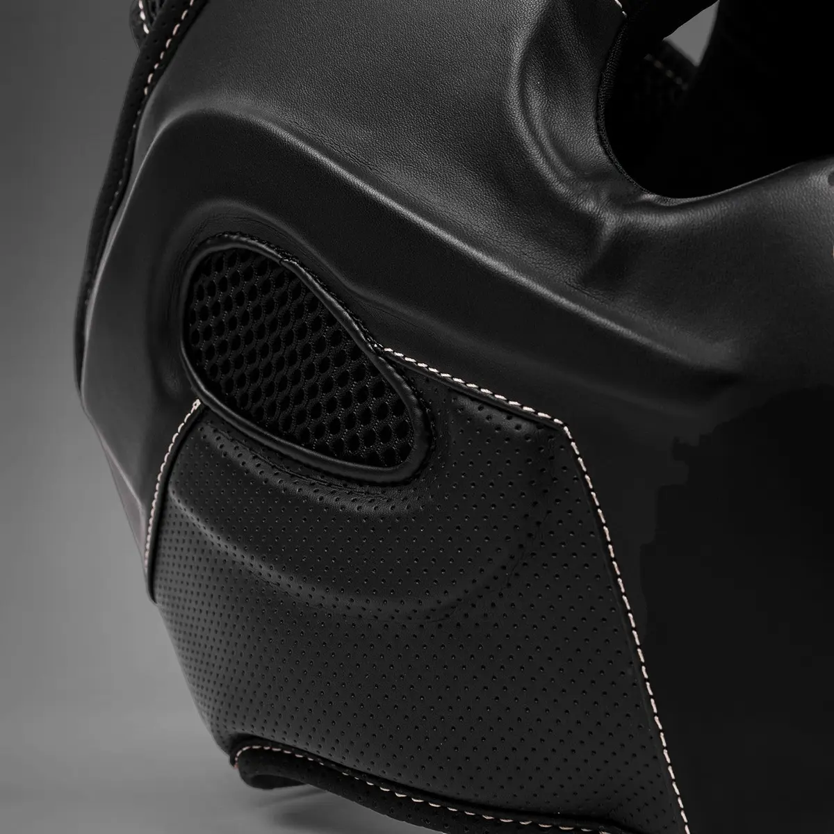 Venum Impact Evo Headgear - Black детайл на страничната част