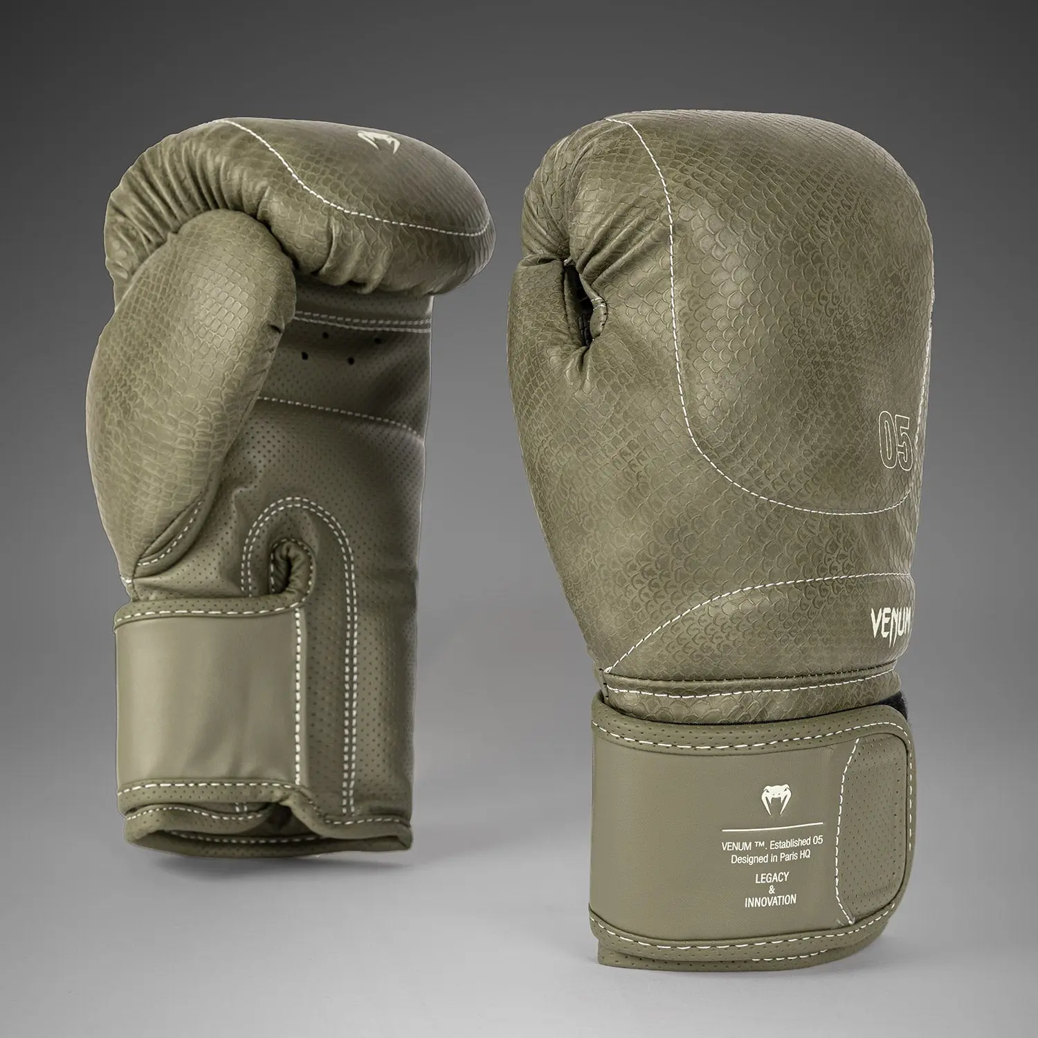 Venum Impact Evo Scales Boxing Gloves - Army Green, страничен изглед