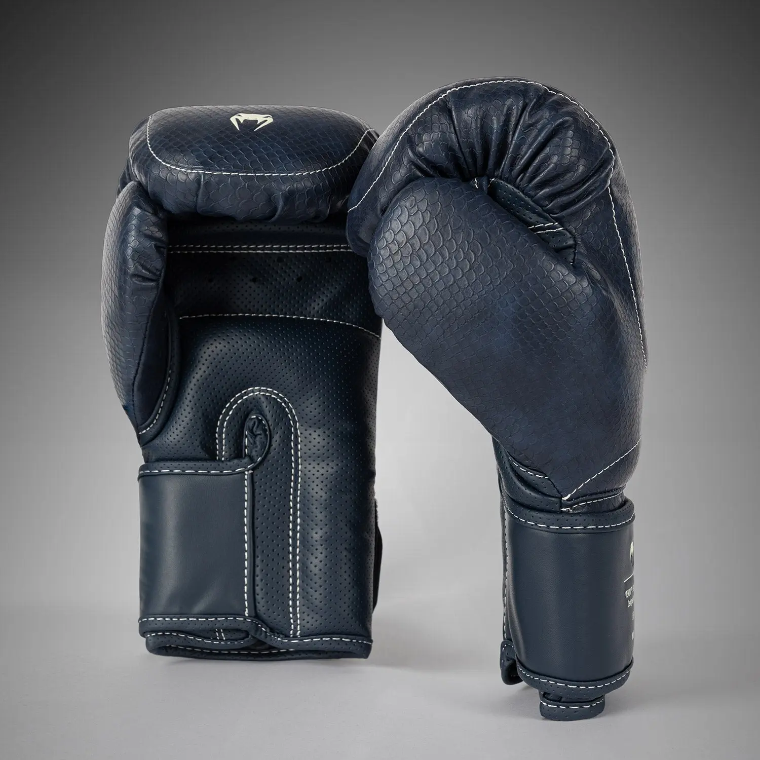 Venum Impact Evo Scales Boxing Gloves - Midnight Blue, страничен изглед