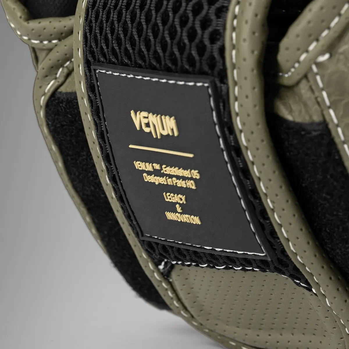 Venum Impact Evo Scales Headgear - Army Green детайл на етикета