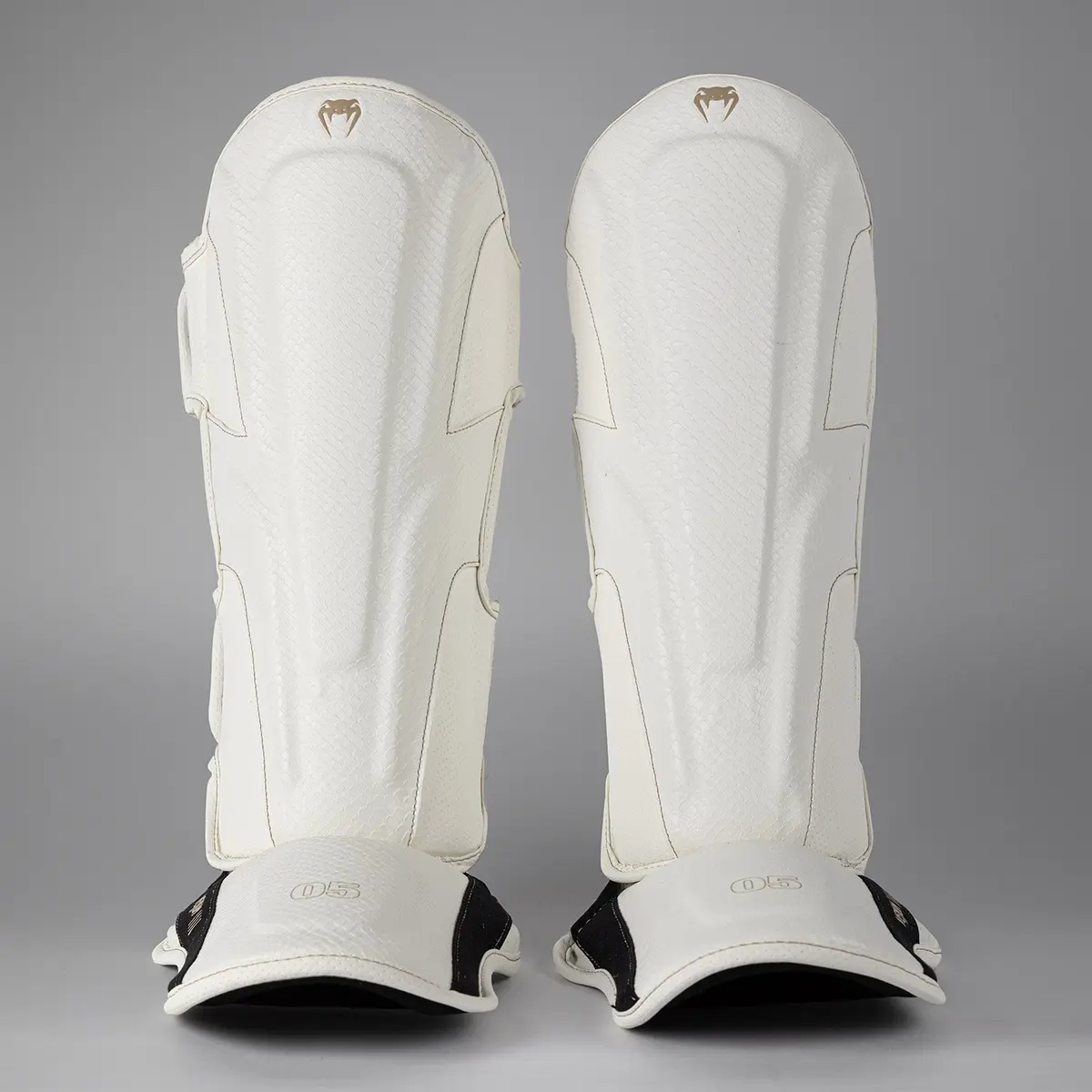 Venum Impact Evo Scales Shin Guards - Ivory преден изглед
