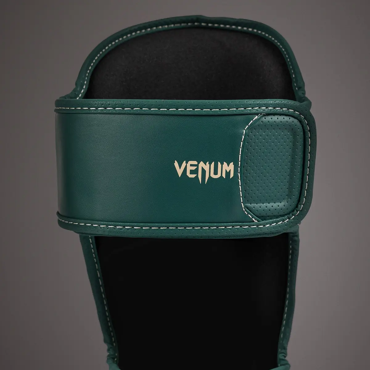 Venum Impact Evo Shin Guards - Emerald Green велкро закопчаване