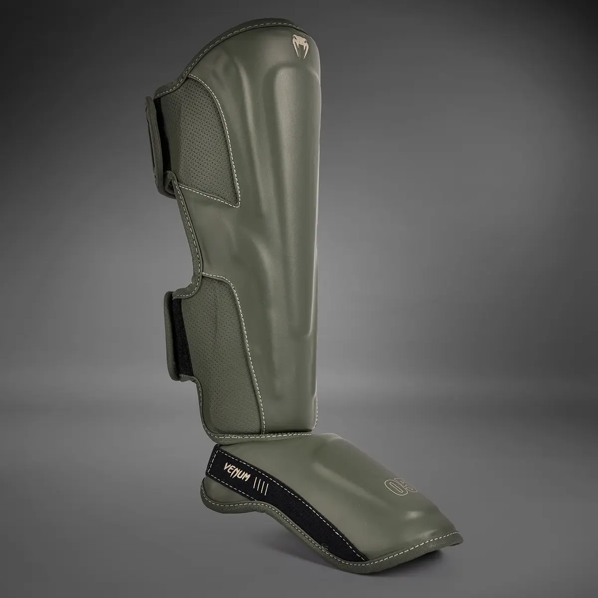 Venum Impact Evo Shin Guards - Military Green, детайл на предпазителя за стъпало