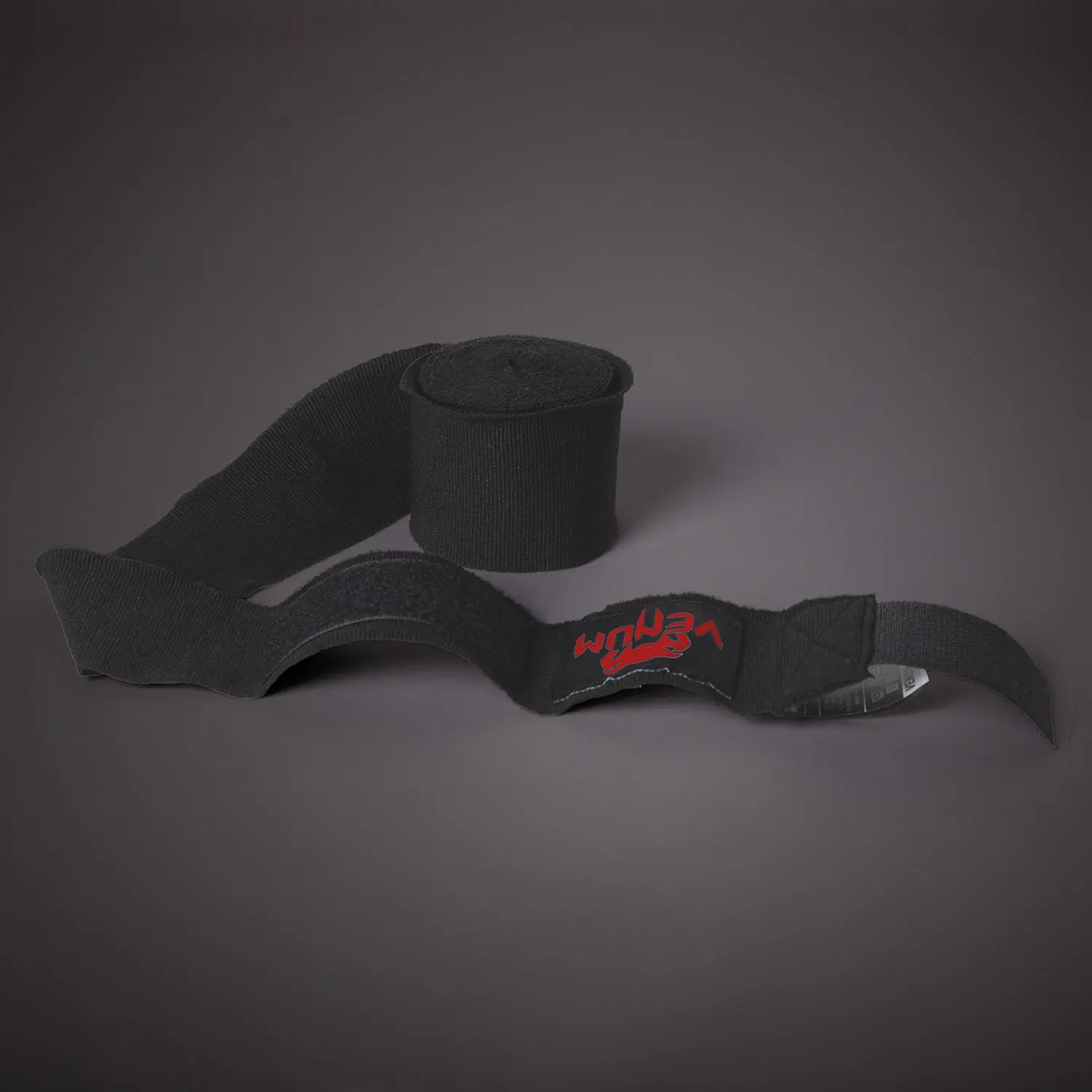 Бинтове - VENUM - 2.5m - Black/Red, изглед отстрани