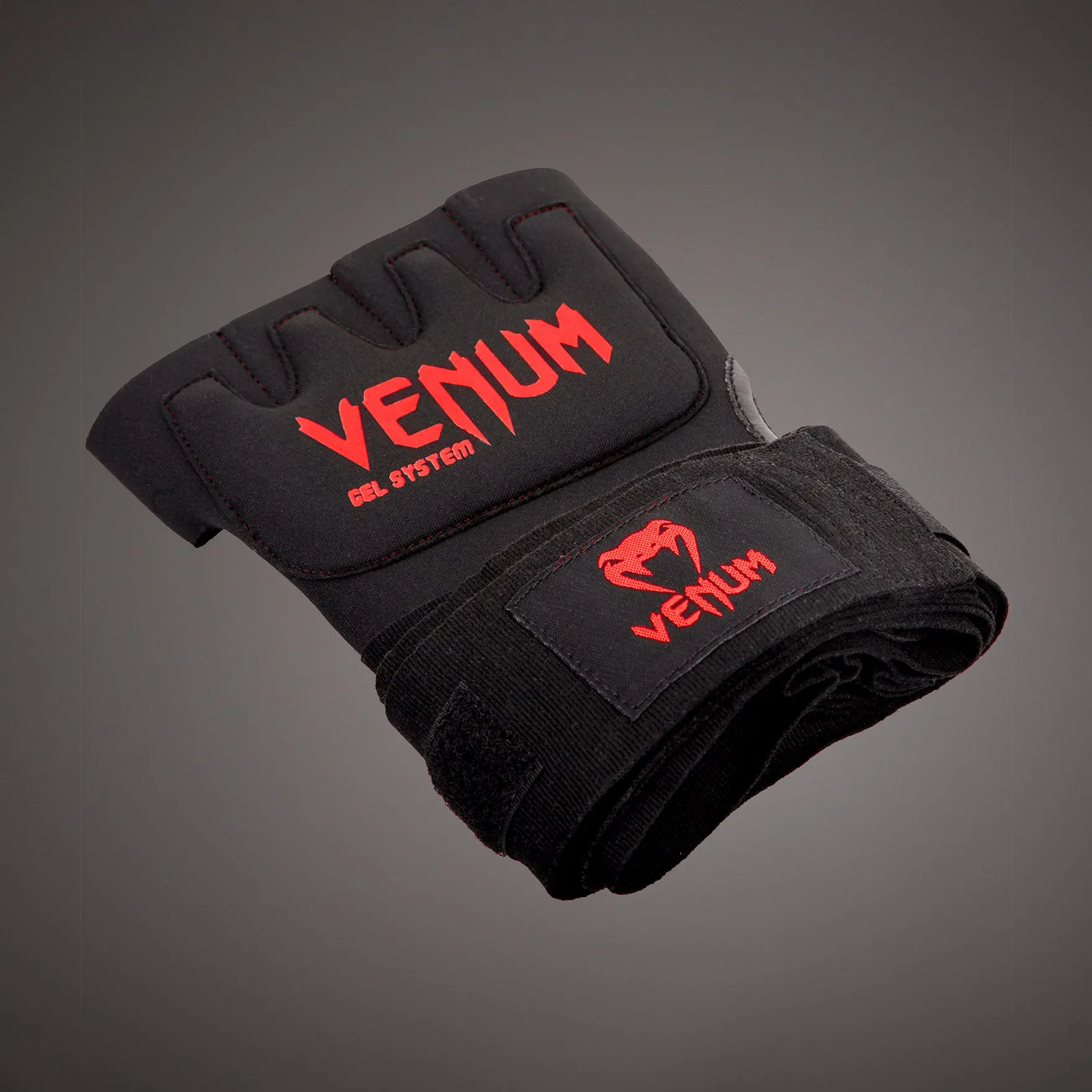 Venum Вътрешни Ръкавици за Боксови Ръкавици Kontact Gel Glove Wraps - Black/Red, ъглов изглед