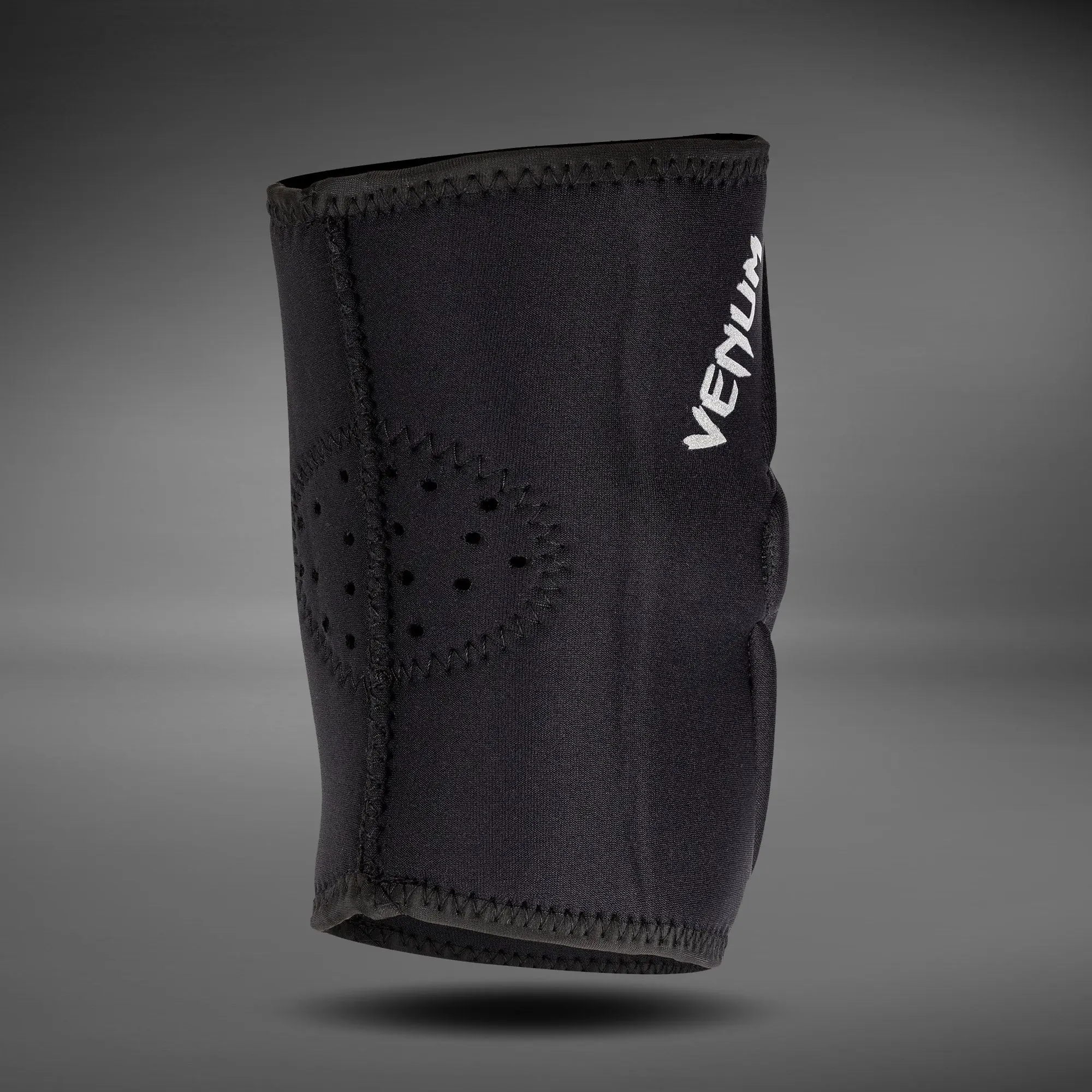 Venum Наколенки - KONTACT LYCRA/GEL KNEE PADS / BLACK, заден изглед с перфорации