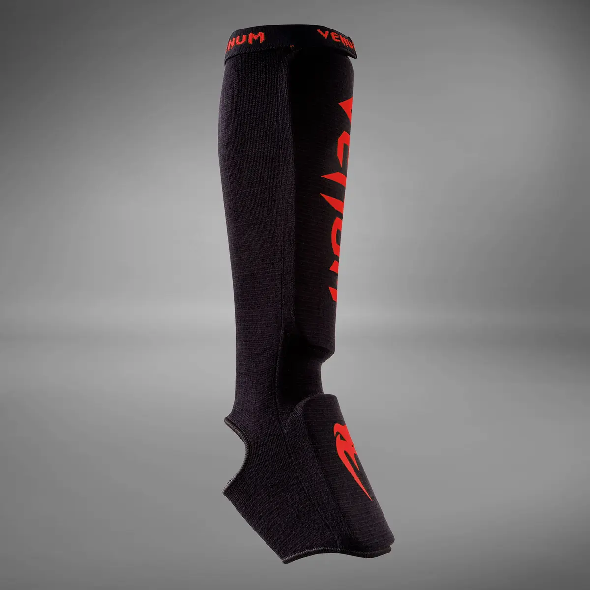 Venum Kontact Shin Guards - Black/Red, страничен изглед, десен протектор