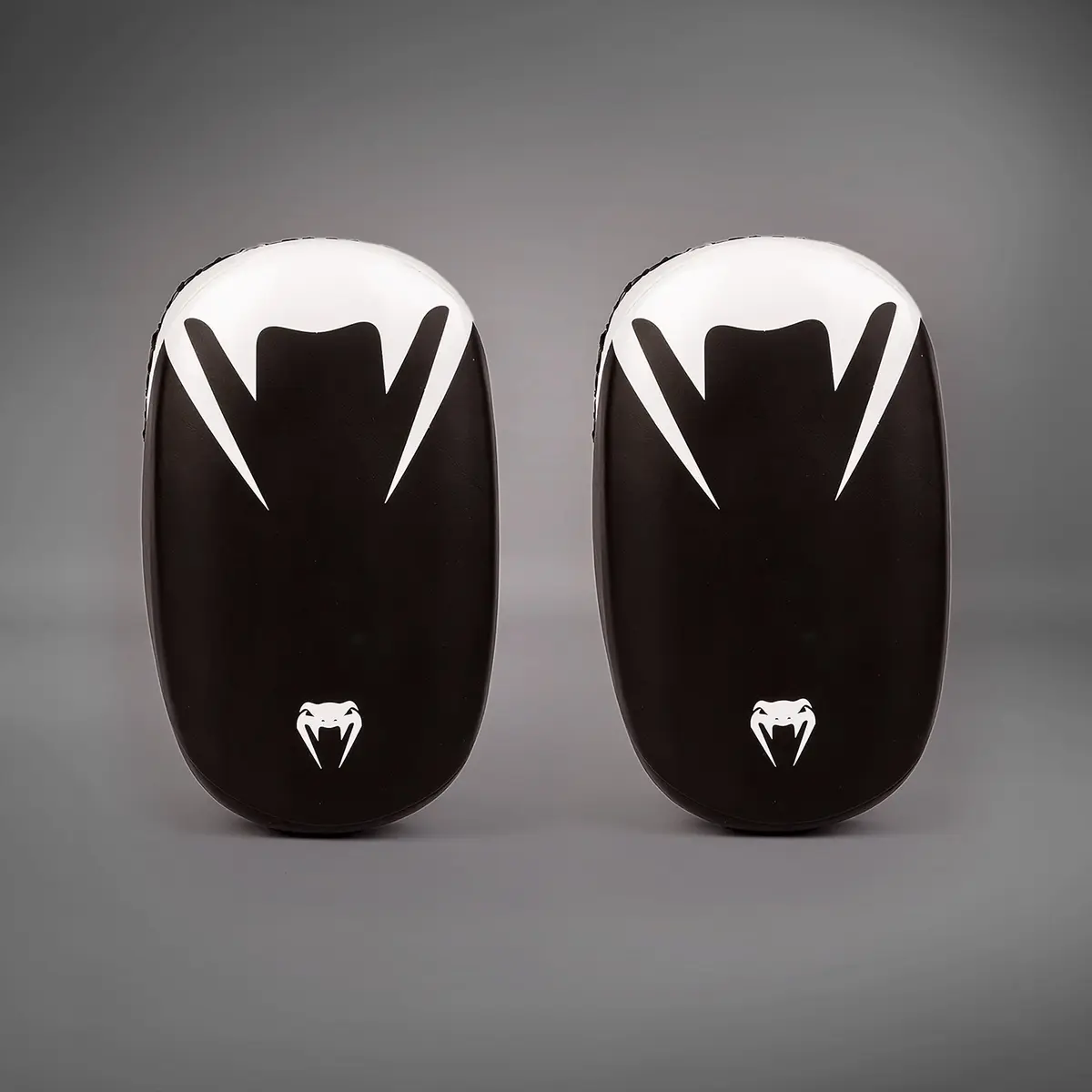 Venum Kick Boxing 2.0 Micro Fiber Paos - Black/White