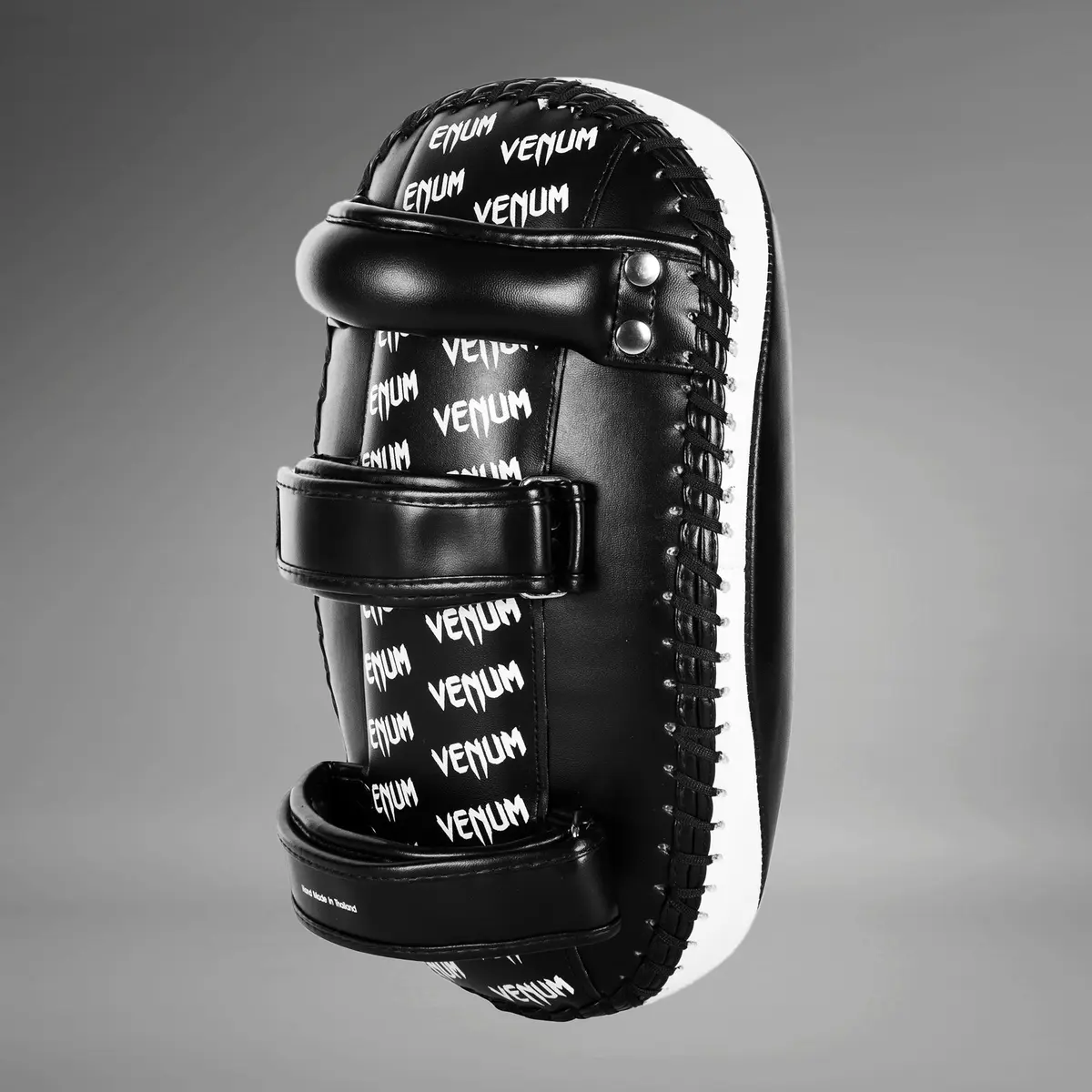 Venum Light Kick Pads - Skintex Leather - Black/Ice (Pair) заден изглед с лого