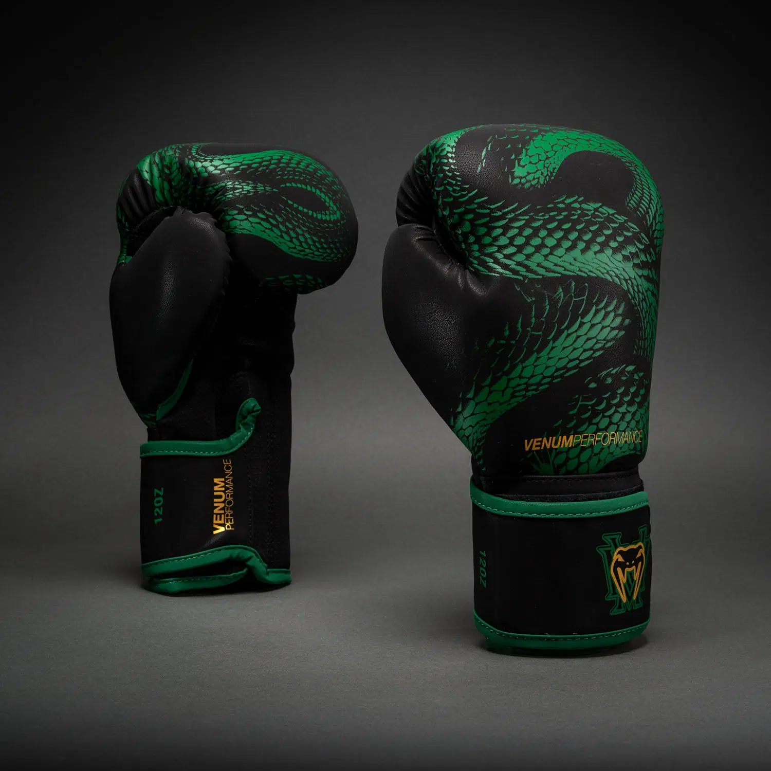 Venum Matupa Boxing Gloves - Black/Green/Gold преден изглед