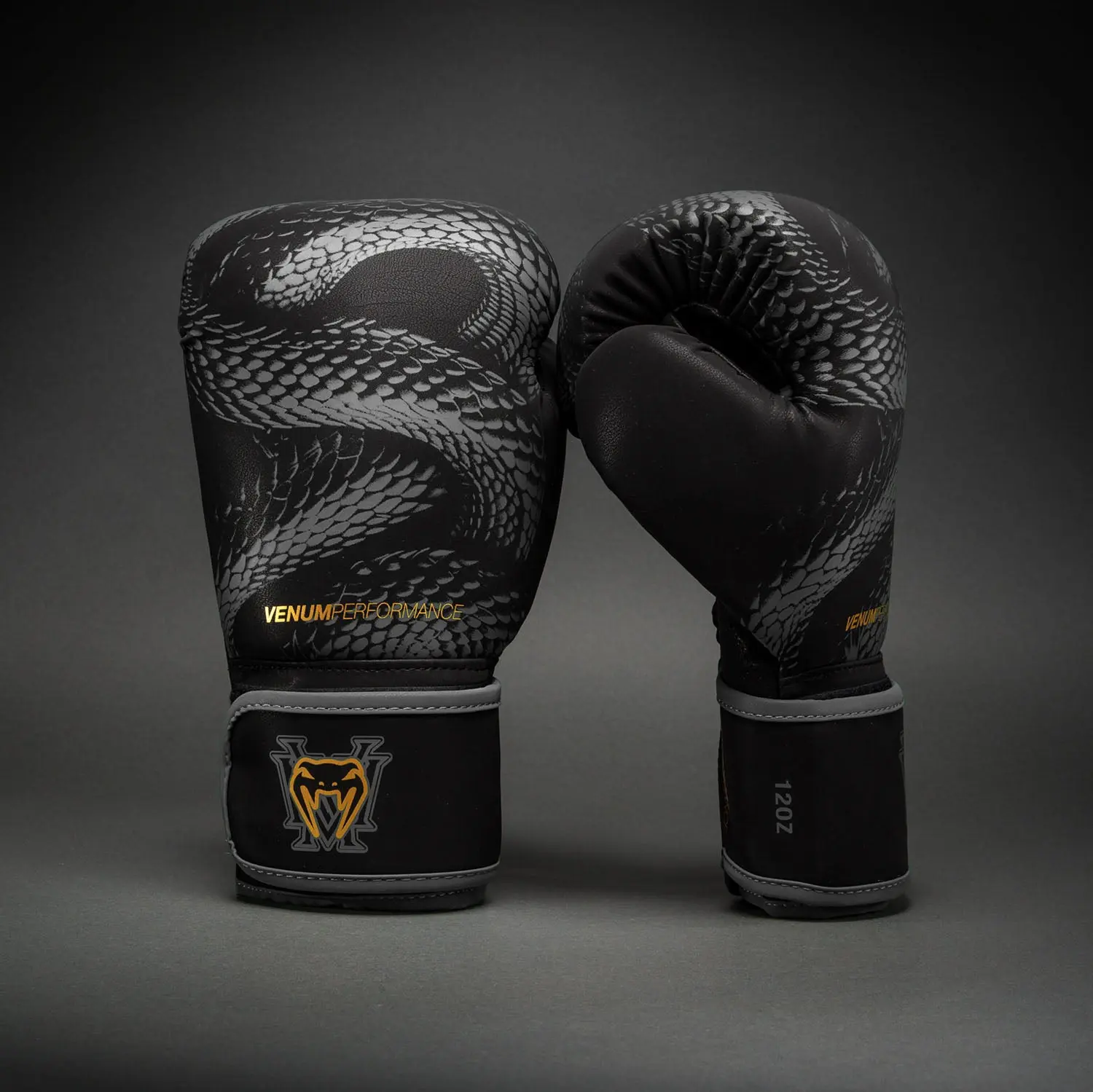 Venum Matupa Boxing Gloves - Black/Grey/Gold ляв и десен боксов ръкавици