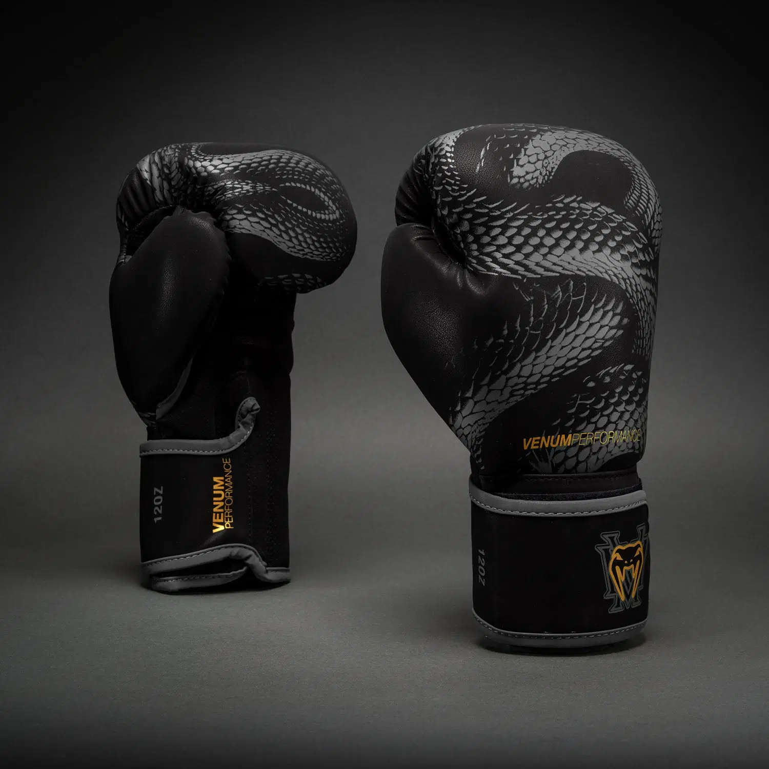 Venum Matupa Boxing Gloves - Black/Grey/Gold преден изглед