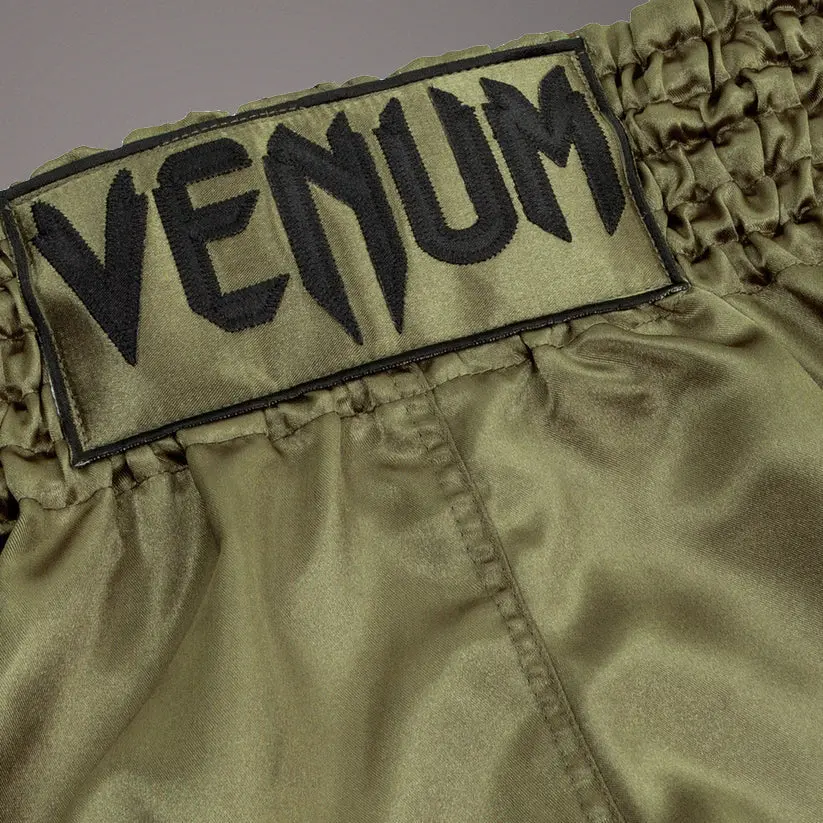 Муай Тай Шорти - Venum Muay Thai Shorts Classic - Khaki/Black, детайл на колан и лого