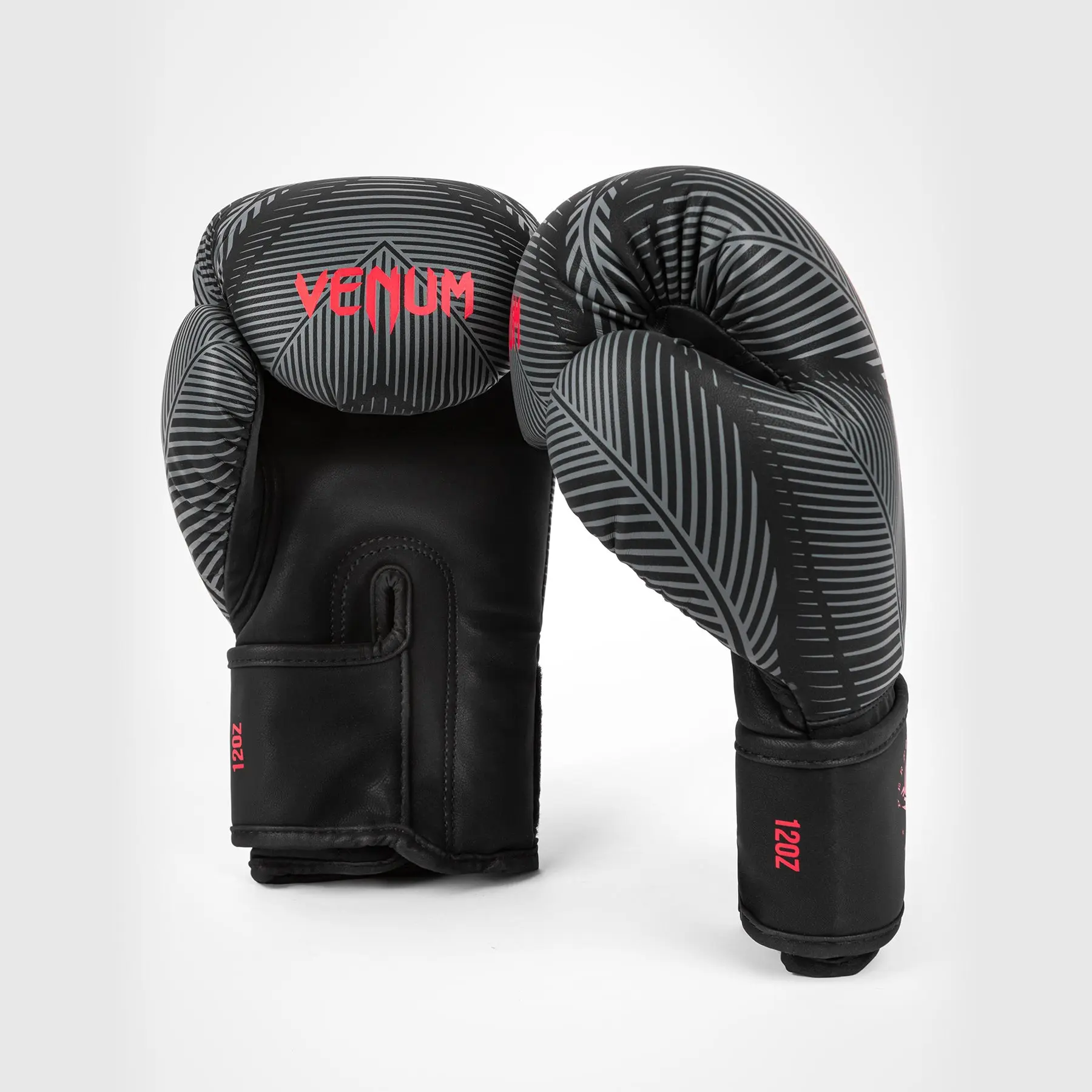 Venum Phantom Boxing Gloves - Black/Red показани отпред и отстрани
