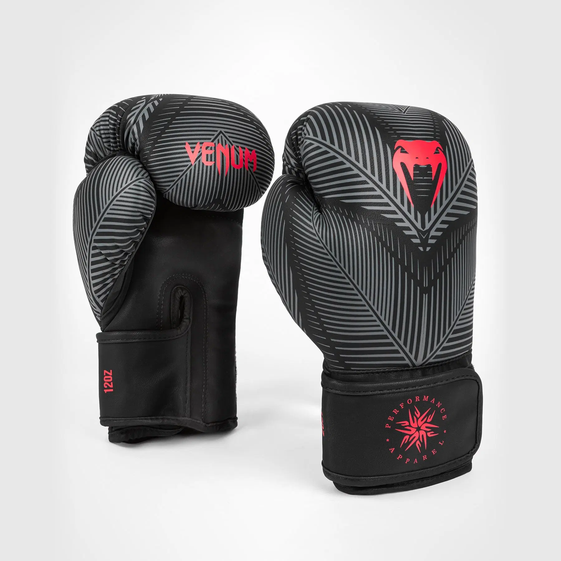Venum Phantom Boxing Gloves - Black/Red преден изглед