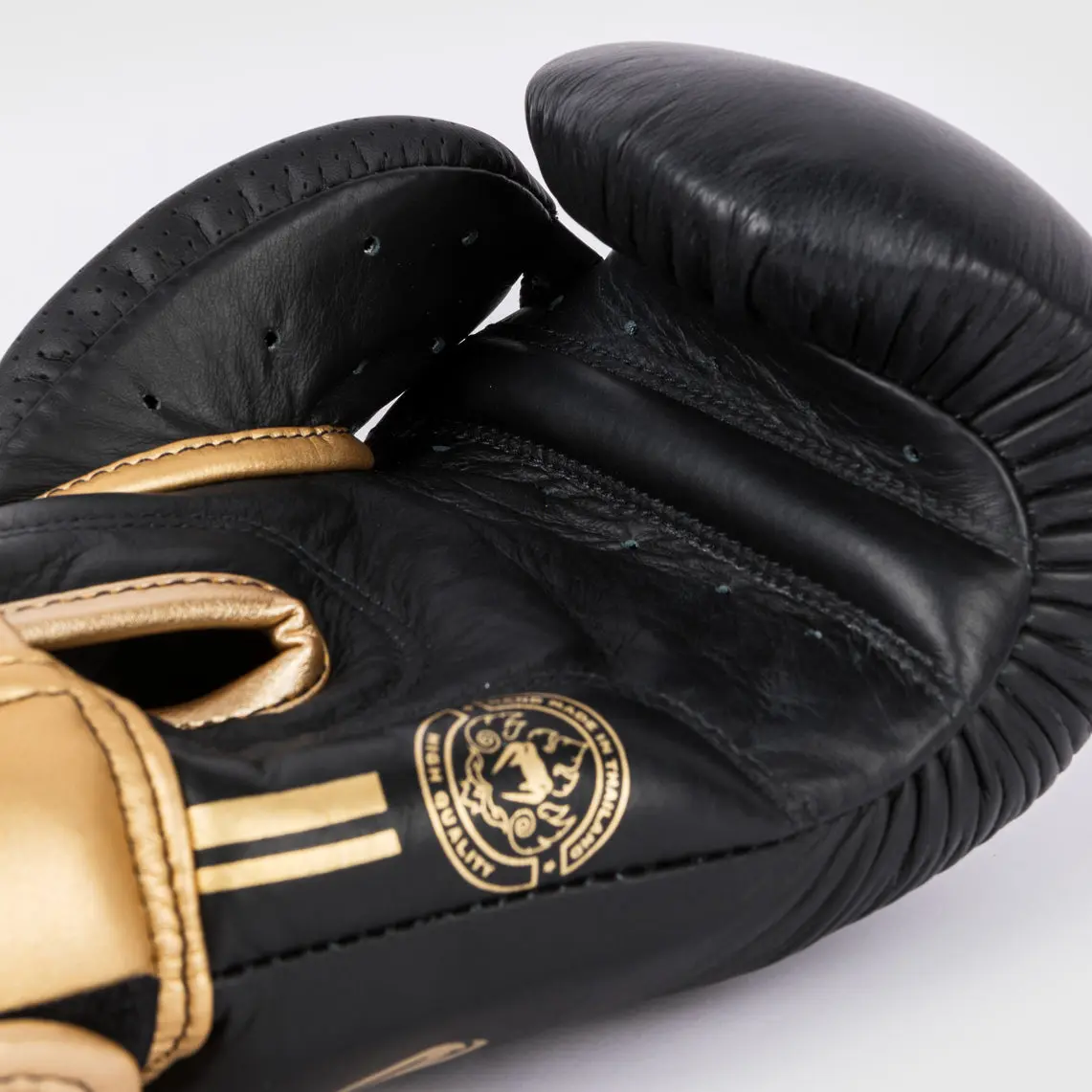 Venum Power 2.0 Boxing Gloves - Black/Gold вътрешен детайл