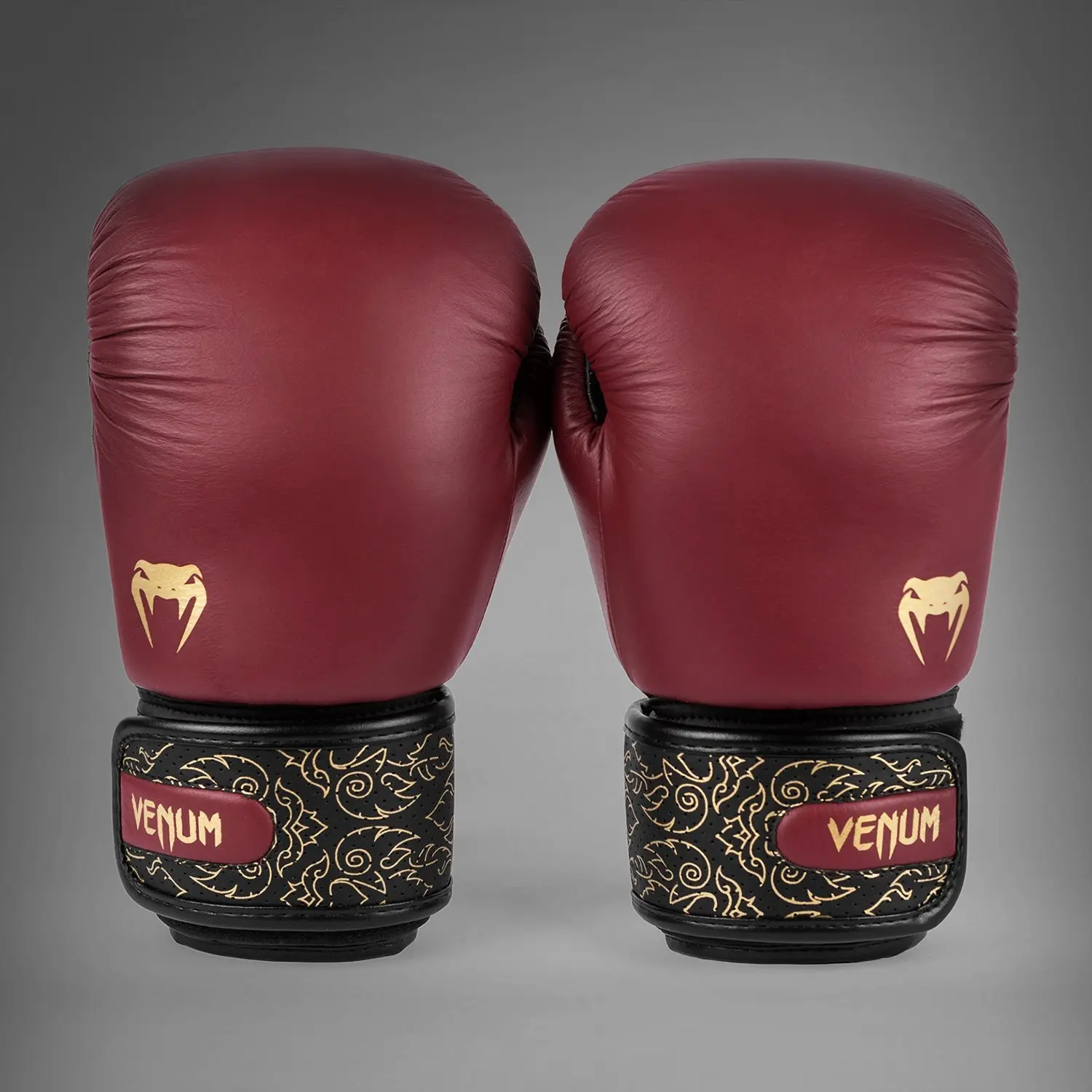 Venum Power 2.0 Boxing Gloves - Burgundy/Black преден изглед