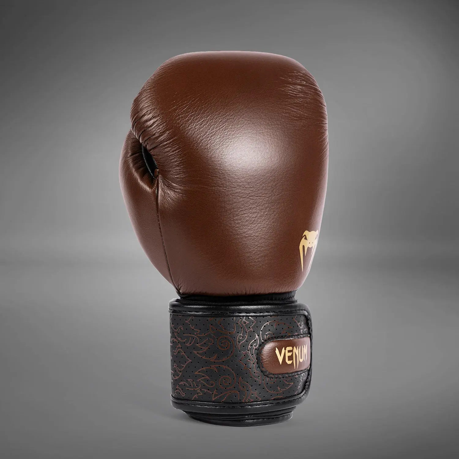 Venum Power 2.0 Boxing Gloves - Chocolate Brown, изглед отпред