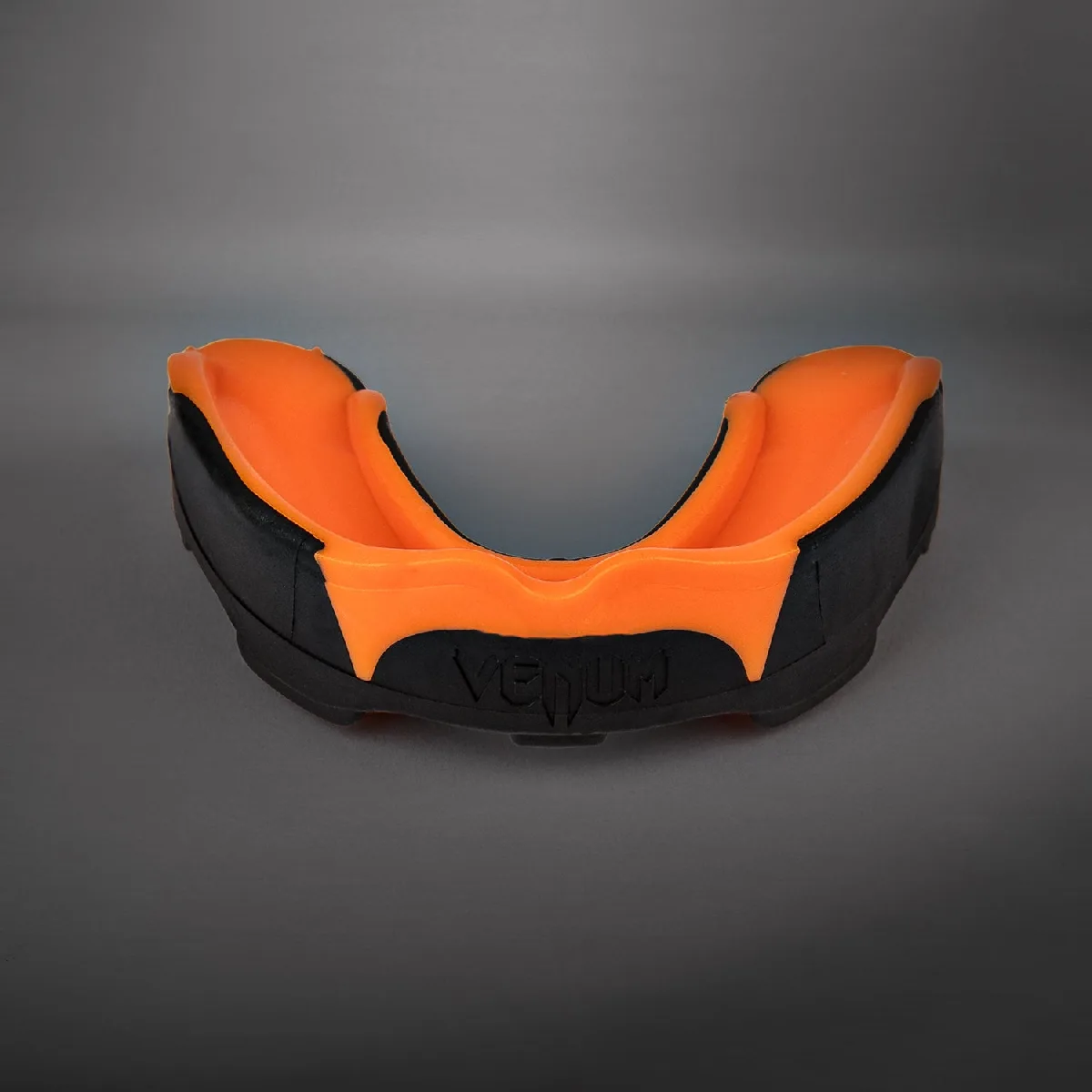 Протектор за уста - Venum Predator Mouthguard - Black/Neo Orange