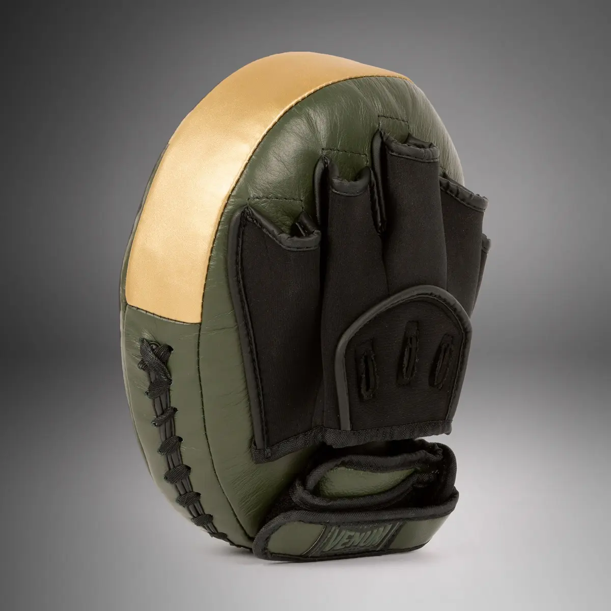 Venum Pro Boxing Big Punch Mitts (Pair) - Khaki/Gold, заден изглед с ръкавици