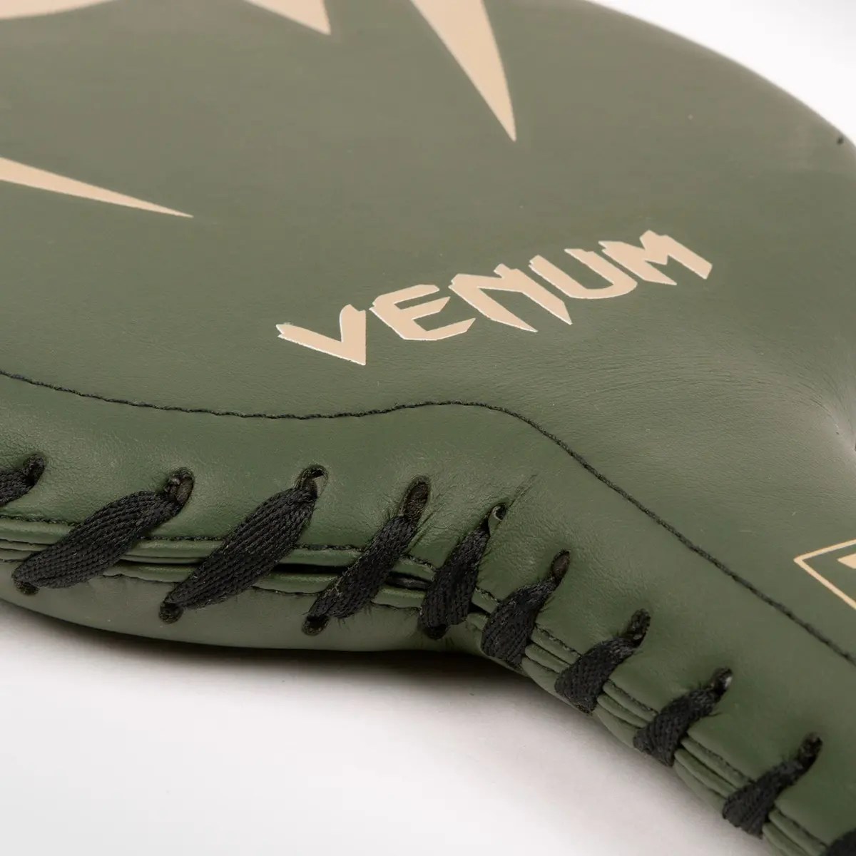 Venum Pro Boxing Rackets (Pair) - Khaki/Gold шевове и лого
