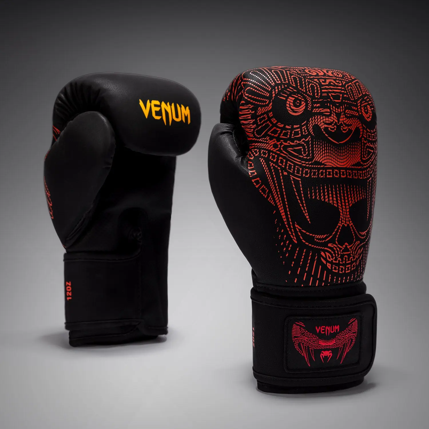 Venum Quetzal Fury Boxing Gloves - Black/Fury Red/ Tangerine страничен изглед