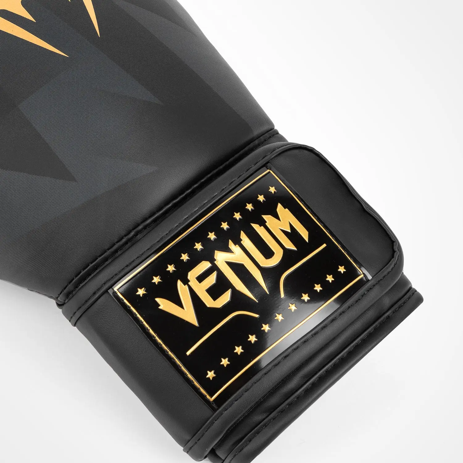 Venum Razor Boxing Gloves - Black/Gold лого