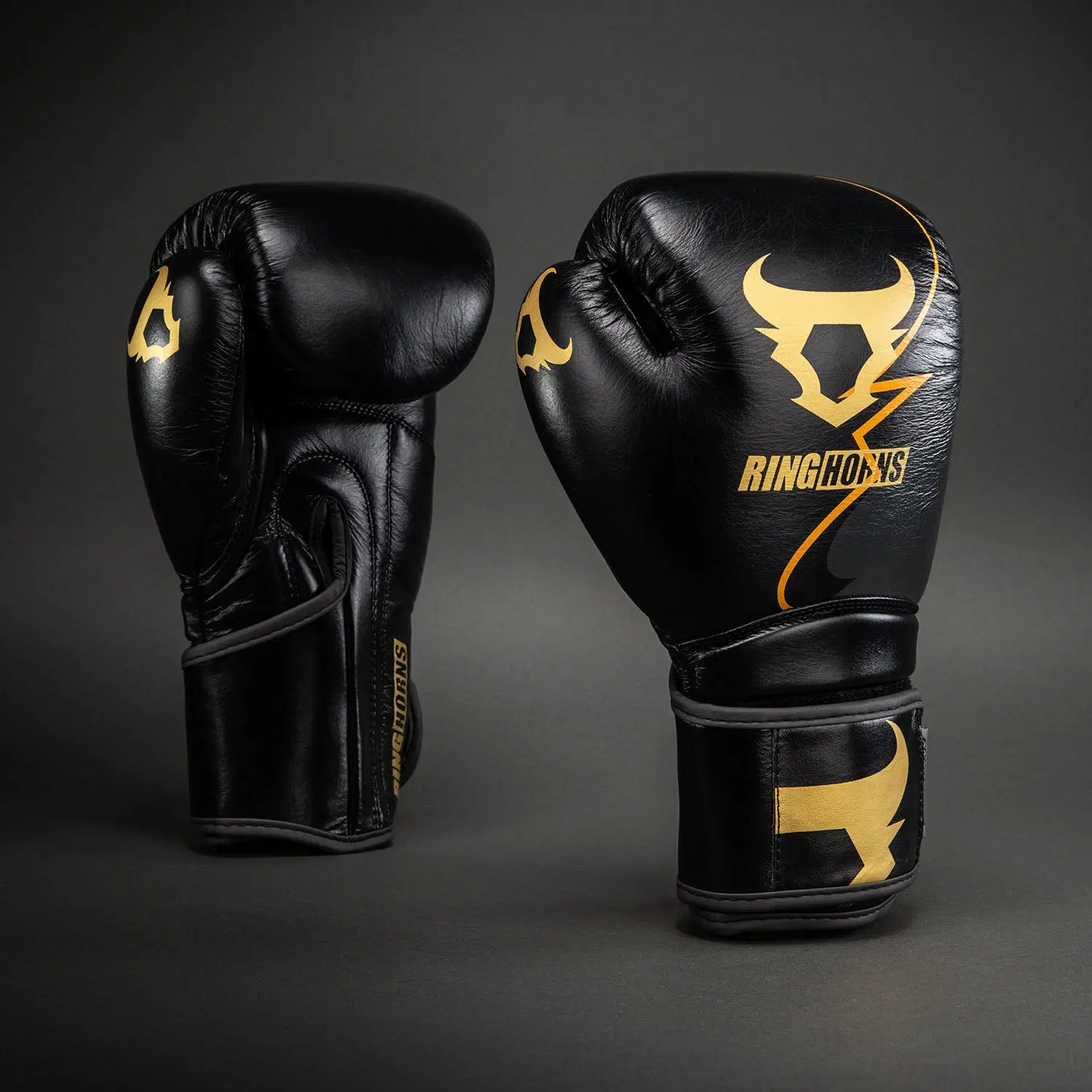 Ringhorns Charger by Venum Boxing Gloves - Black/Gold