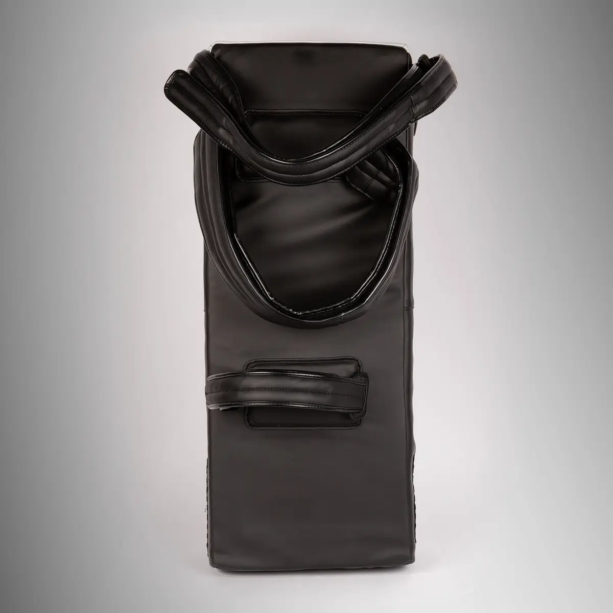 Venum Satchel Kick Shield - Black/White заден изглед