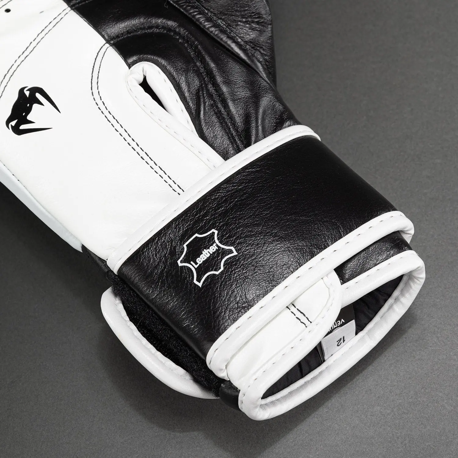 Venum Shield Pro Boxing Gloves Velcro детайл кожа
