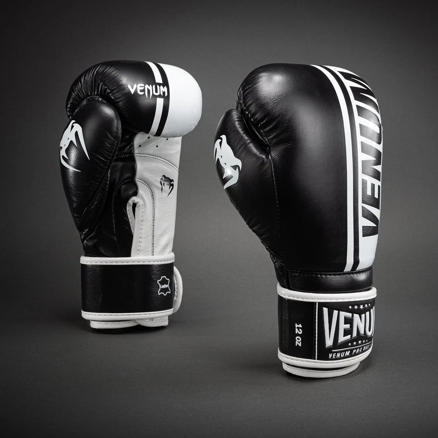Venum Shield Pro Boxing Gloves Velcro преден изглед
