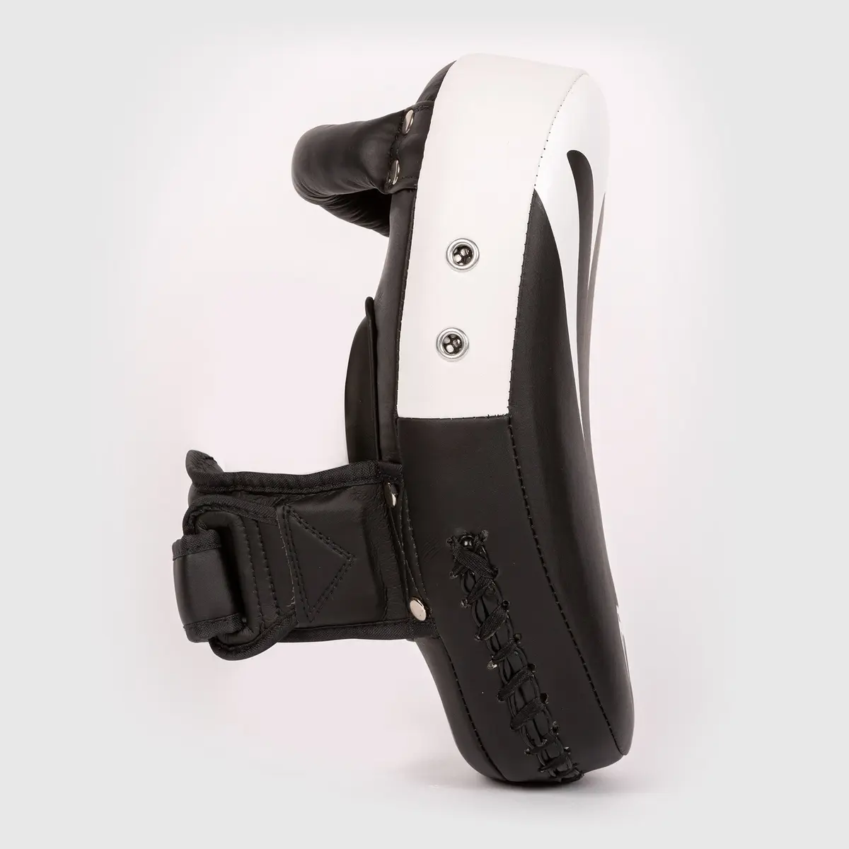 Venum Kick Boxing Gear 2.0 Micro Fiber Small Paws - Black/White, страничен изглед на един лапад с ремък