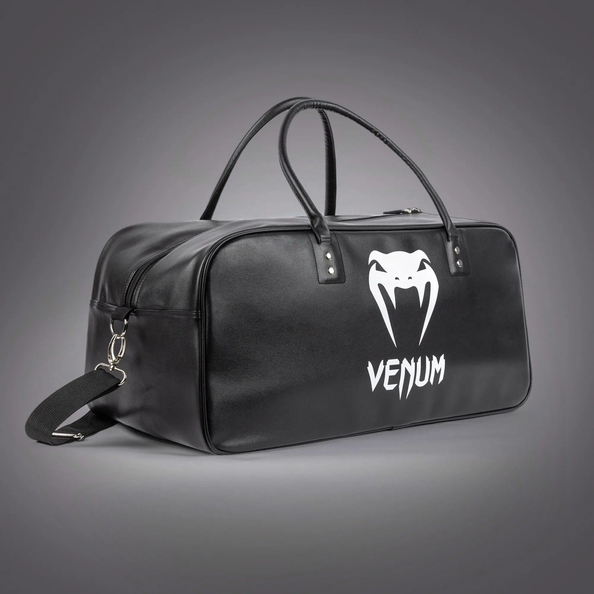 Venum sport bag - Black/White, страничен изглед с емблематично лого на змия Venum