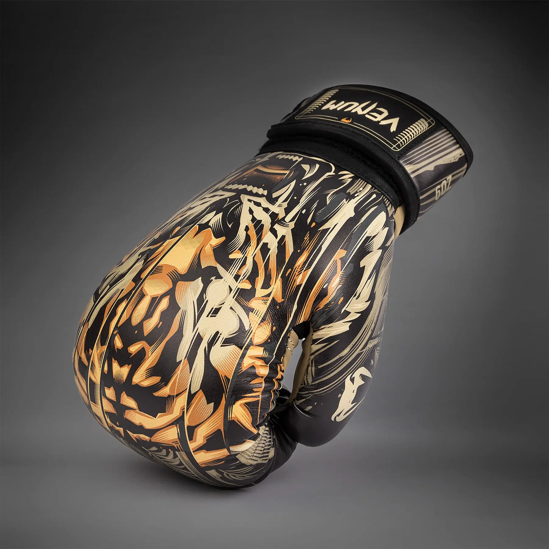 Venum Tiger Kids Boxing Gloves - Black/Neon Orange една ръкавица