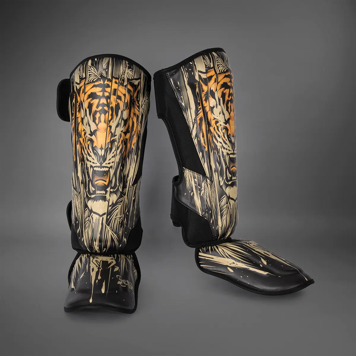 Venum Tiger Shin Guards - Black/Neon Orange преден изглед